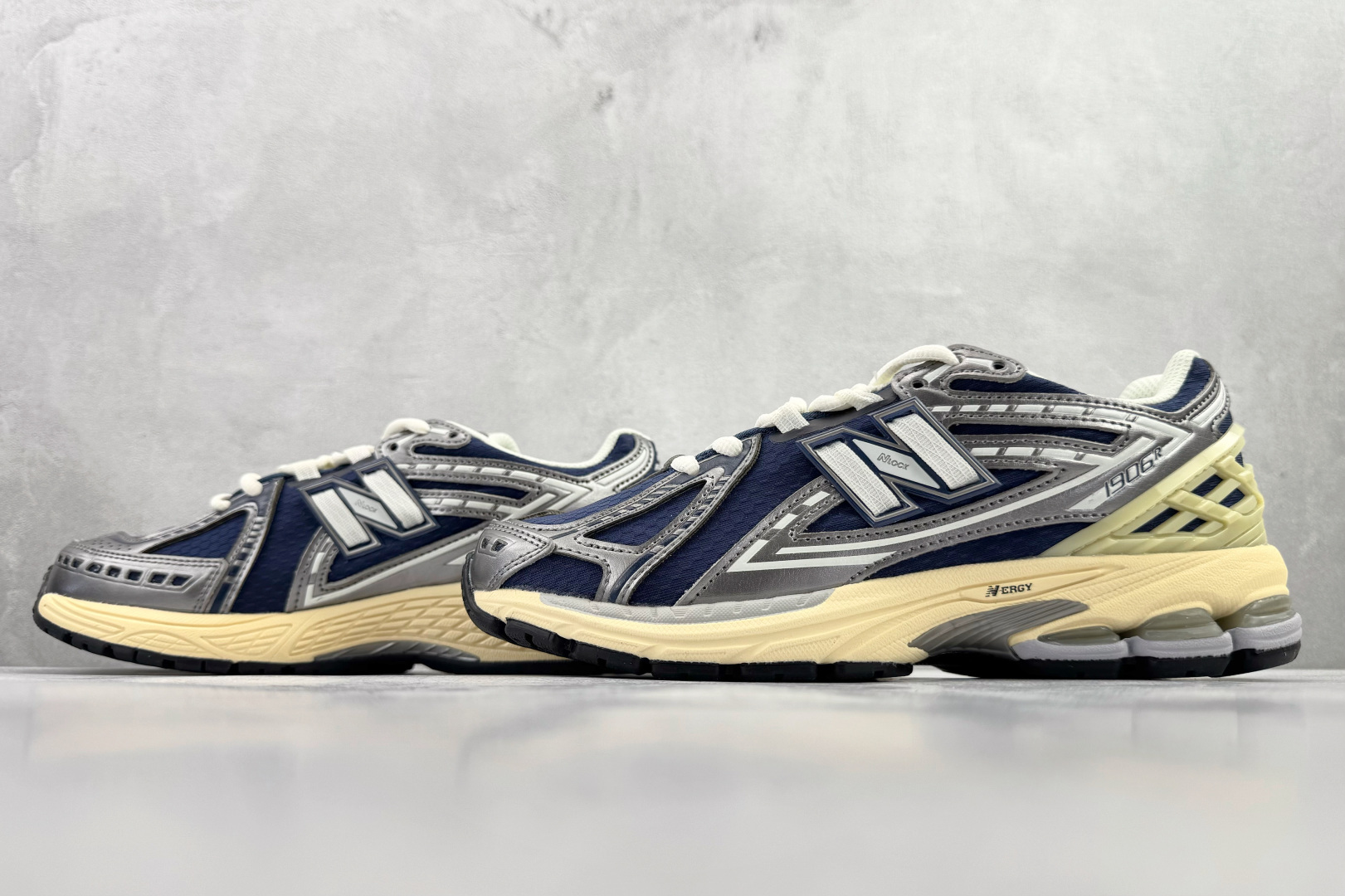 200 纯原出品 New Balance NB 1906R 蓝银色 U1906RCK-Chinese UA Cheap High Quatity Brand Clothes Bags handbags Sneakers wholesale wholesaler seller from China Factory suppliers Fashion Clothing Shoes best Quality Beautiful Price 200 纯原出品 New Balance NB 1906R 蓝银色 U1906RCK