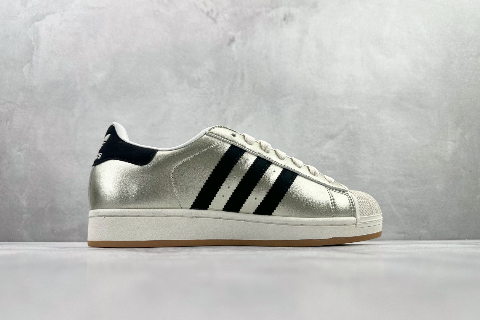150 平台专供 adidas originals Superstar 2 棕黑色 HQ2691-Chinese UA Cheap High Quatity Brand Clothes Bags handbags Sneakers wholesale wholesaler seller from China Factory suppliers Fashion Clothing Shoes best Quality Beautiful Price 150 平台专供 adidas originals Superstar 2 棕黑色 HQ2691