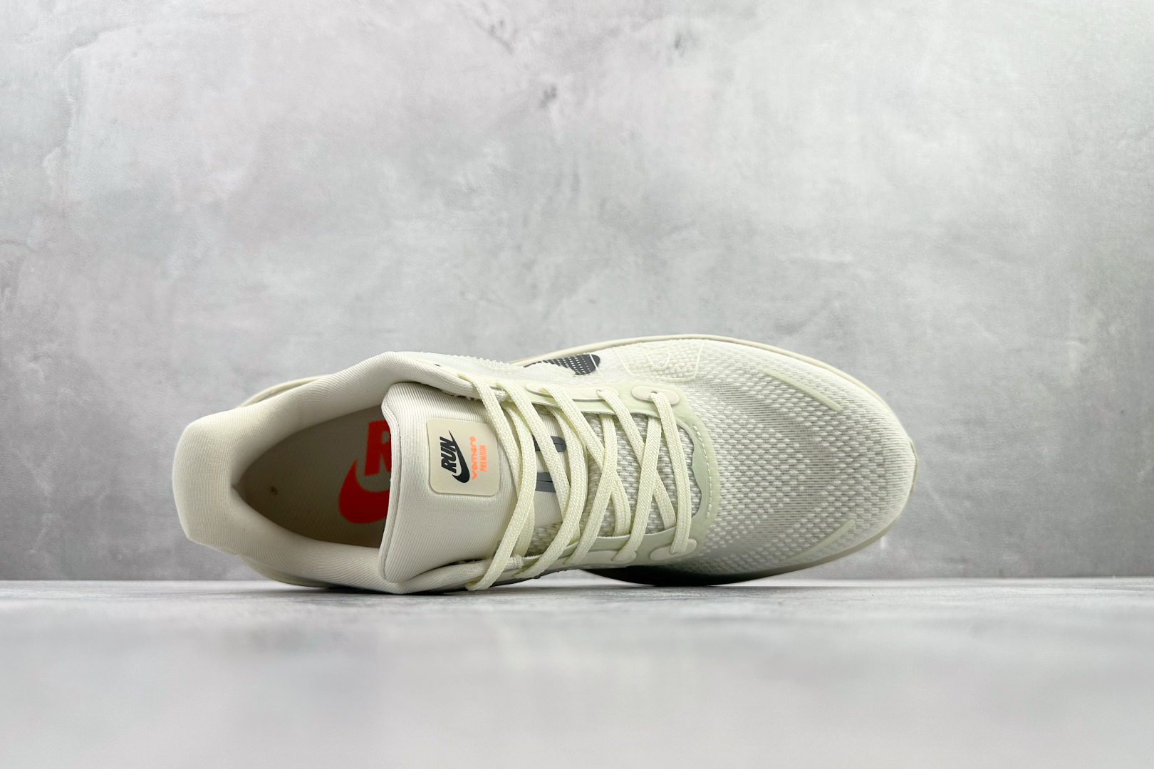 Nike Vomero Vomero Premium 白橙 HQ2050-100