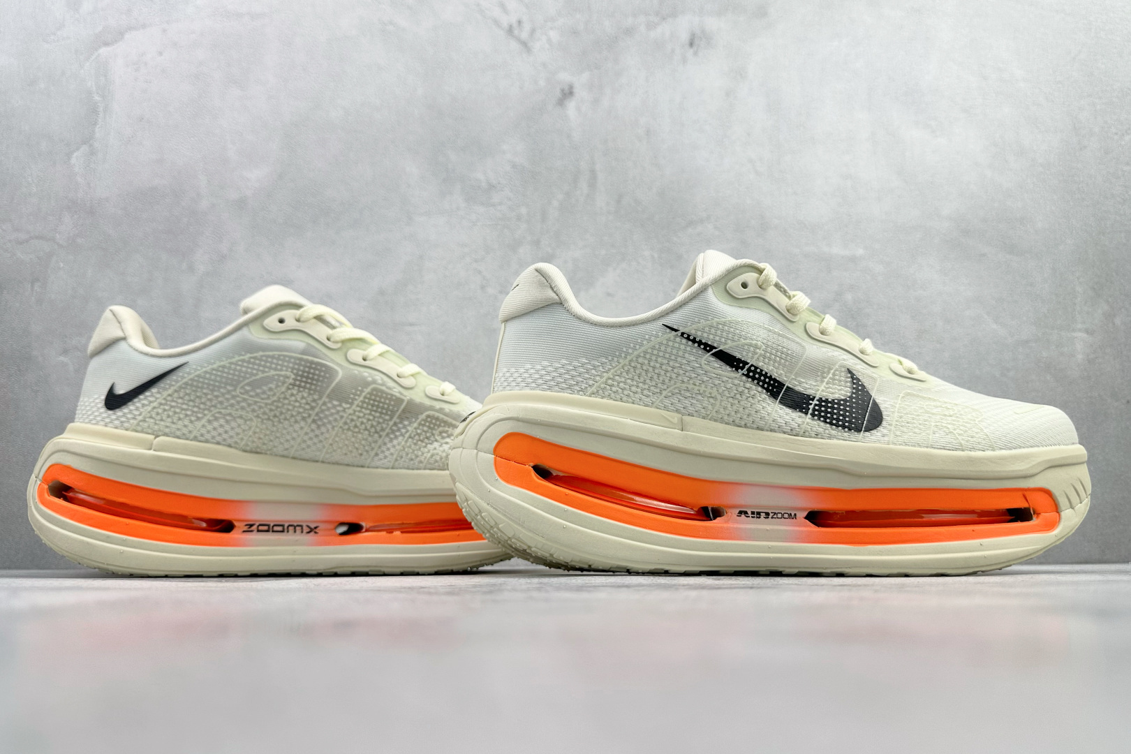 Nike Vomero Vomero Premium 白橙 HQ2050-100