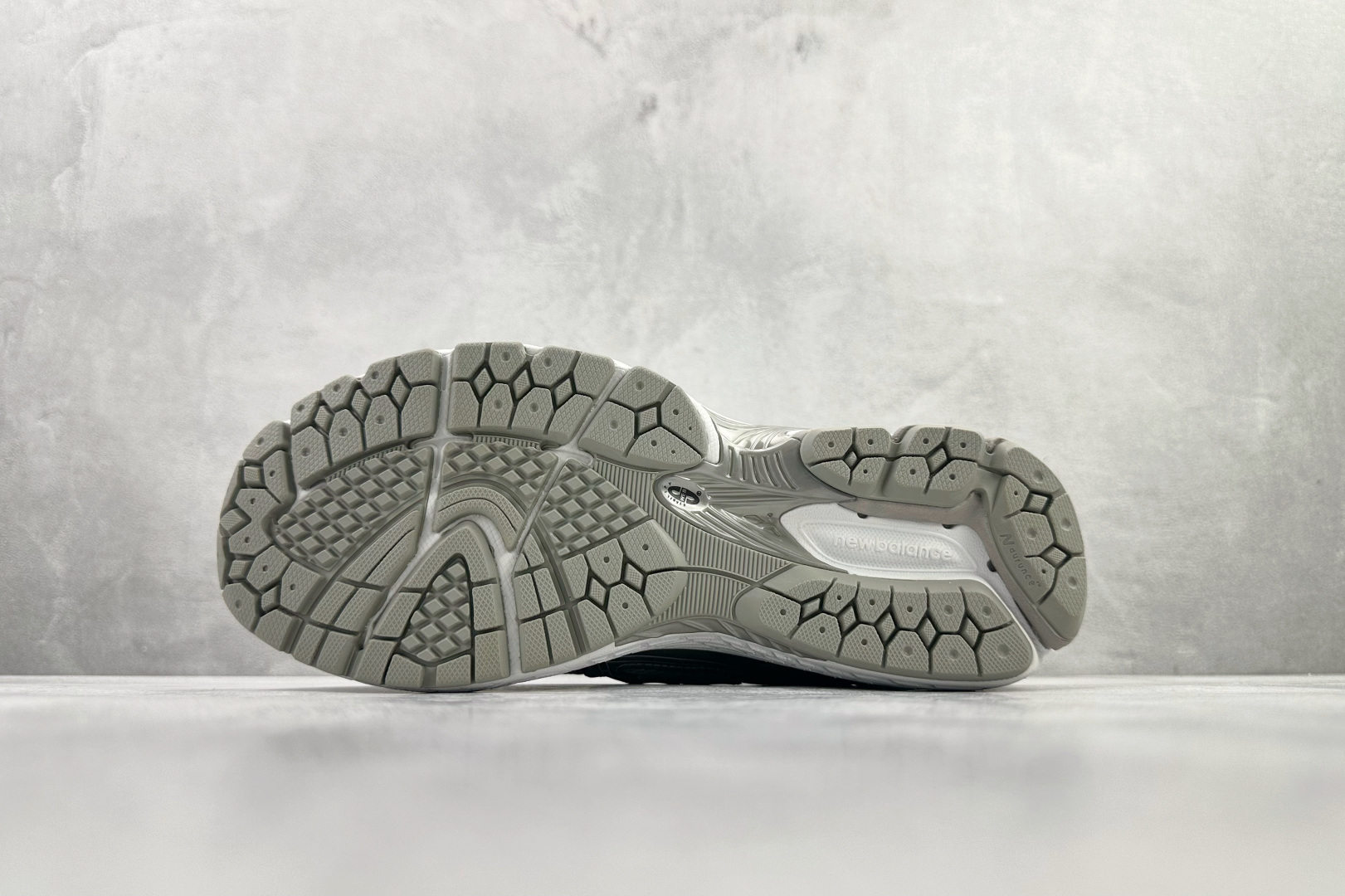 200 纯原出品 New Balance NB 1906R 灰色 U1906RCO