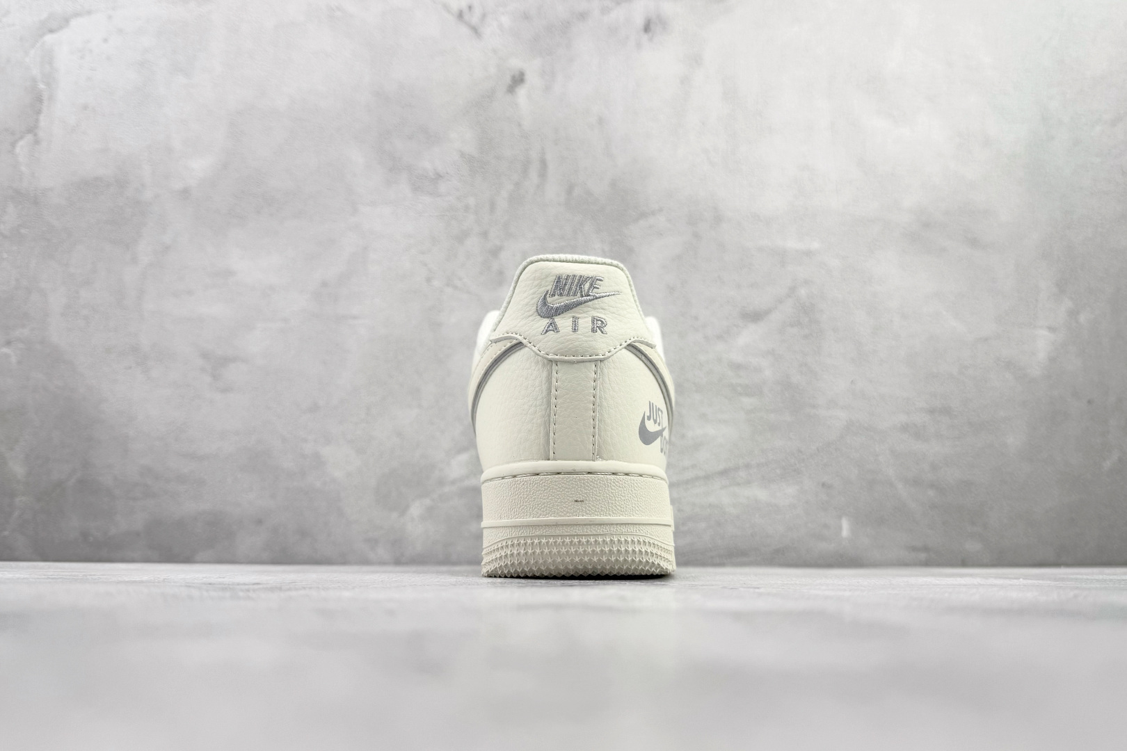 Nike Air Force 1'07 WB JUST DOIT 米色 CS5288-043