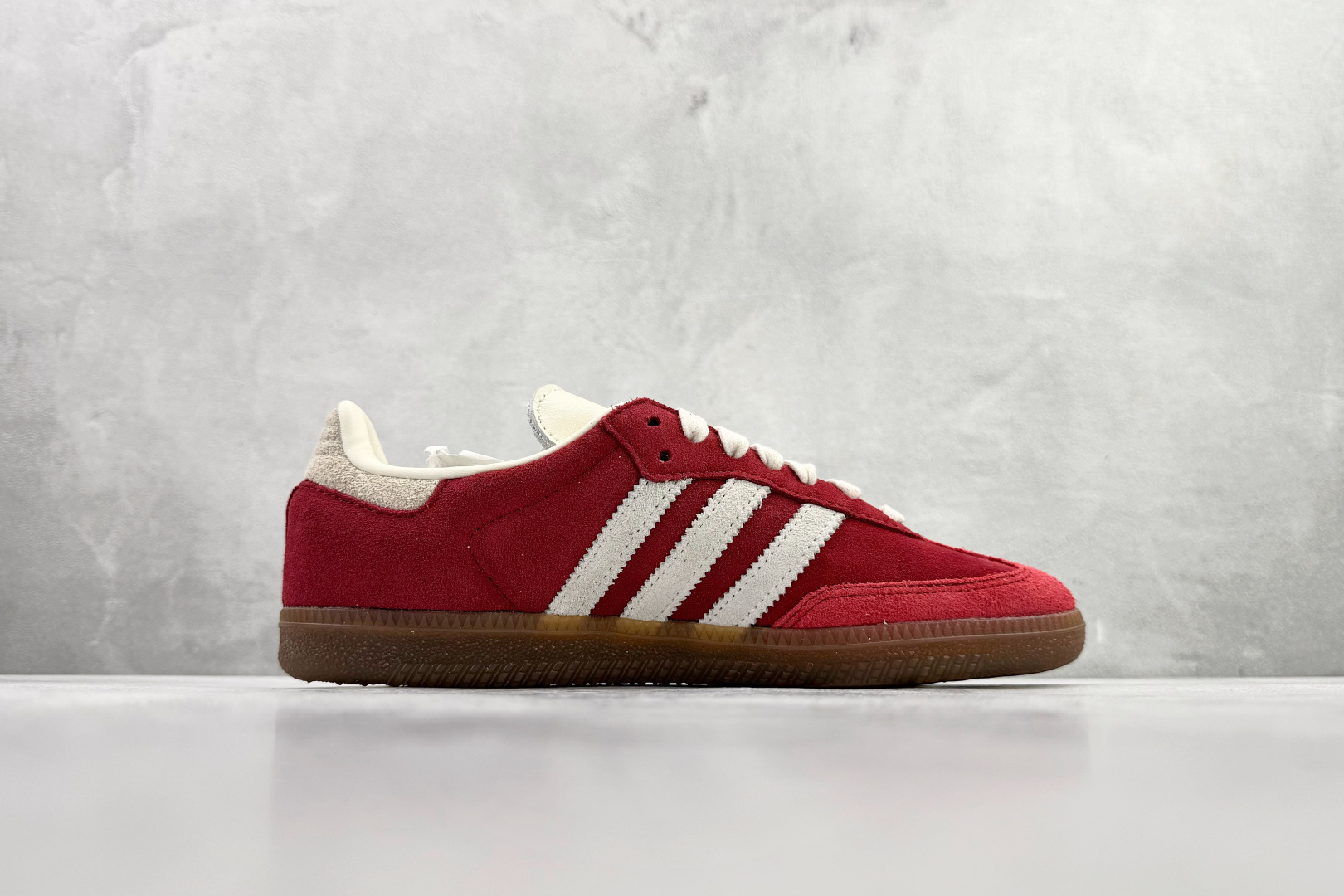 210 adidas originals SAMBA TAL 红色 IG8905