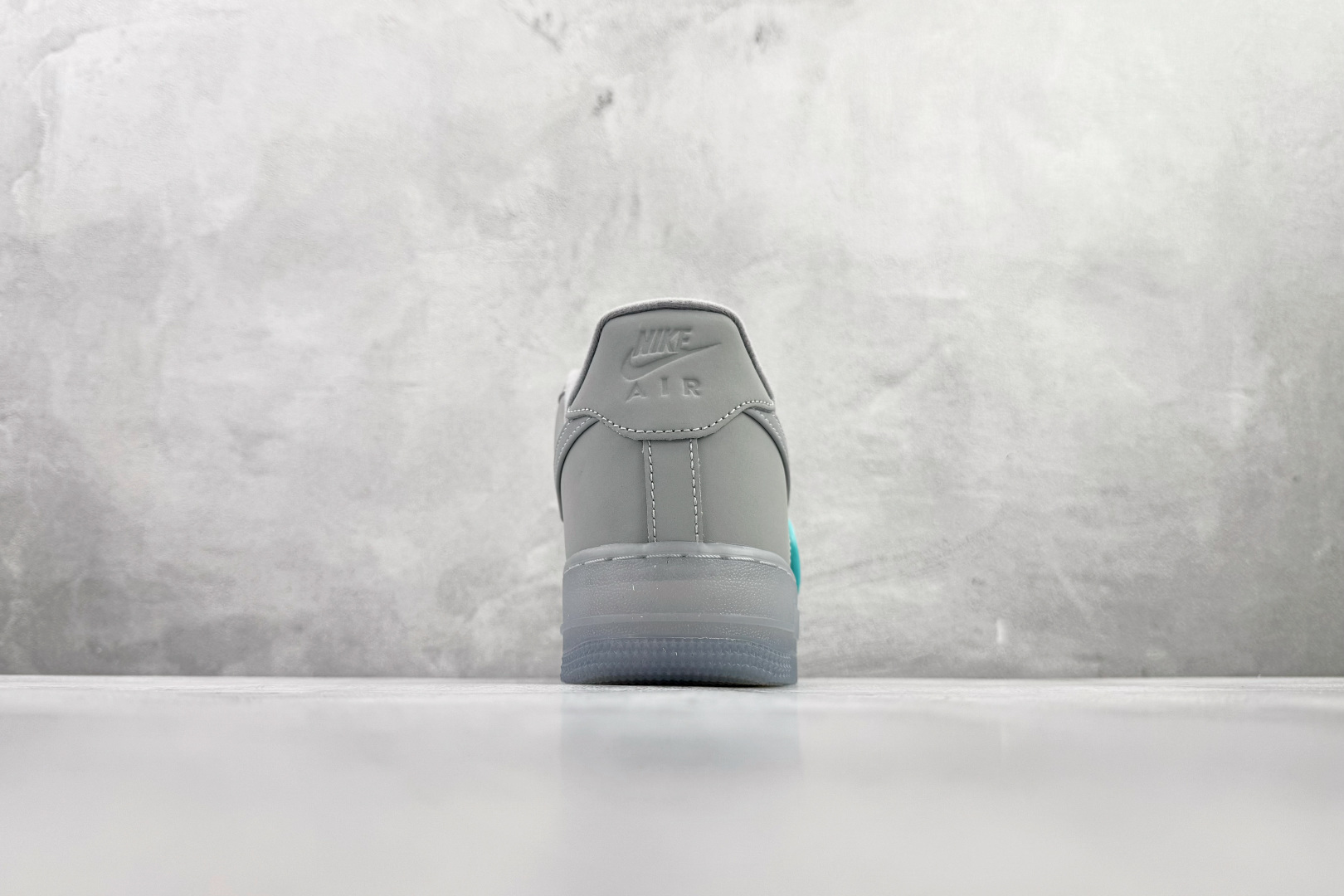 Nike Air Force 1 '07 Workboot 灰色 CJ9179-002-High Quatity Cheap Brand wholesale wholesaler seller Clothes Bags handbags Sneakers Top Fashion Clothing Shoes from China Factory Chinese suppliers best Quality Beautiful Price Nike Air Force 1 '07 Workboot 灰色 CJ9179-002