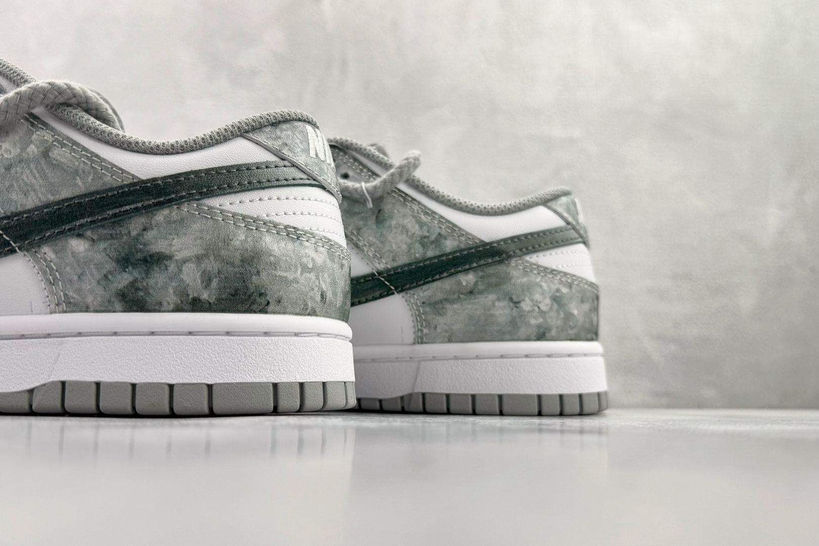 定制球鞋 Nike Dunk LOW RETRO 凝灰纪元 灰白 HF5441-105