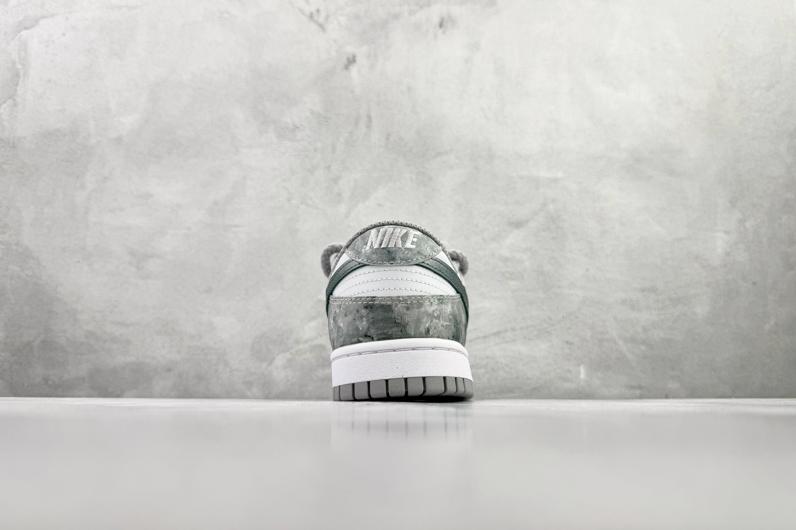 定制球鞋 Nike Dunk LOW RETRO 凝灰纪元 灰白 HF5441-105