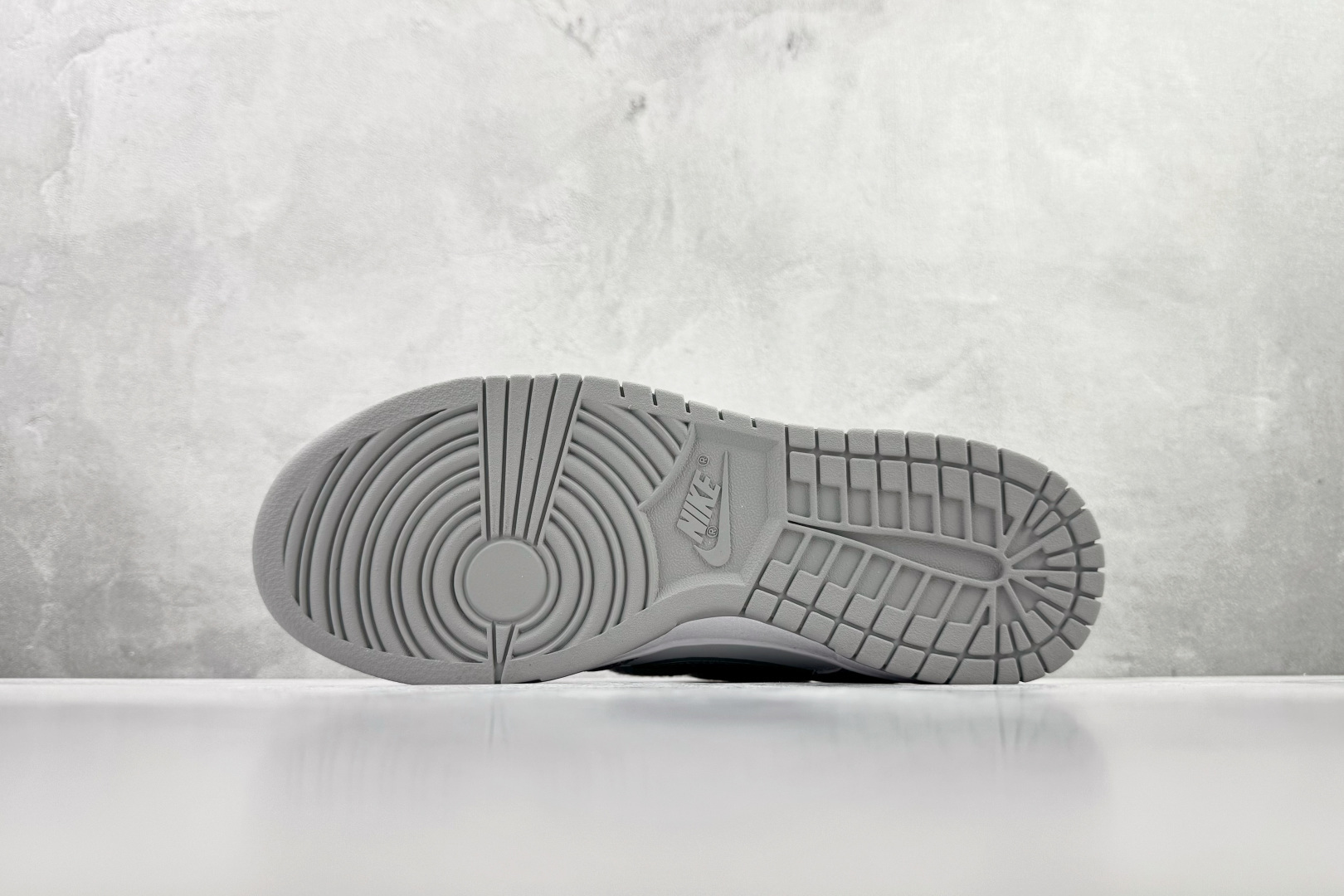 定制球鞋 Nike Dunk LOW RETRO 凝灰纪元 灰白 HF5441-105