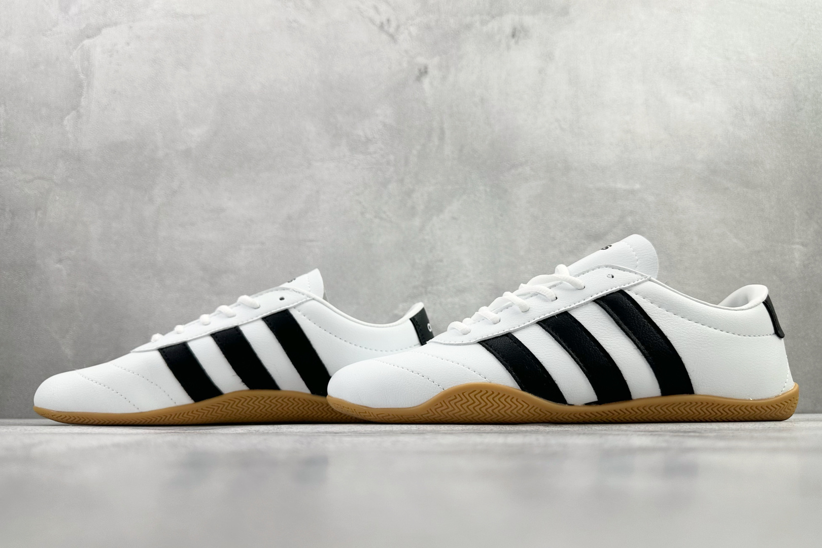 160 出口订单 adidas GRAND COURT白色 JQ9688