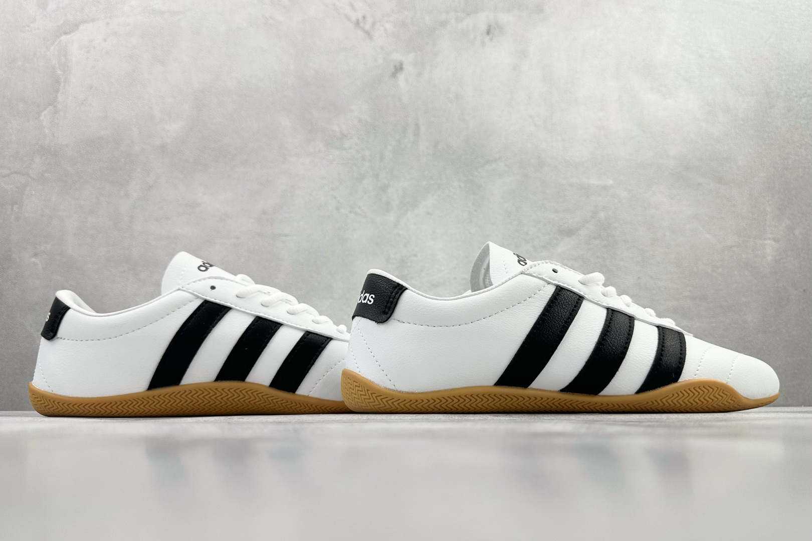 160 出口订单 adidas GRAND COURT白色 JQ9688