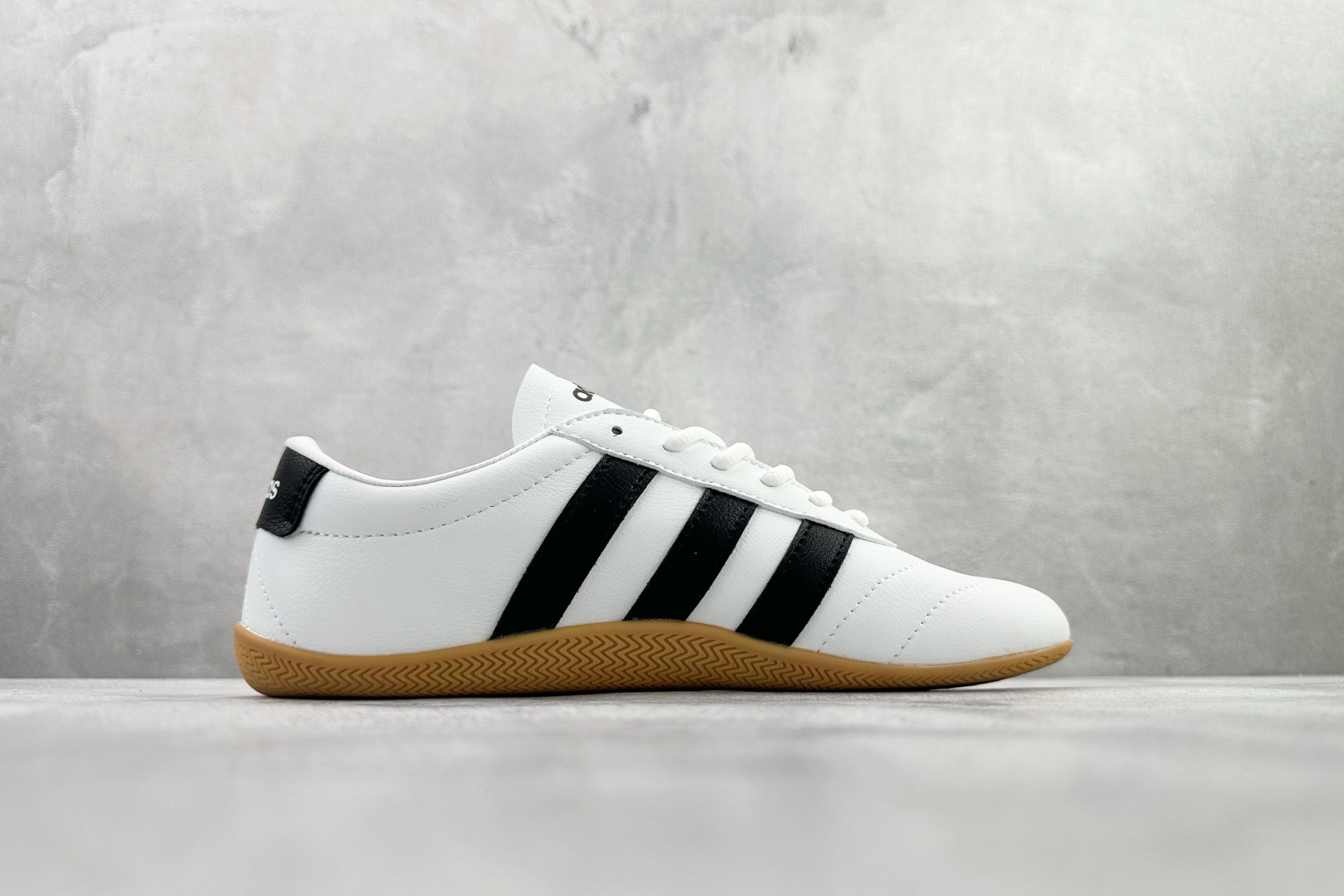 160 出口订单 adidas GRAND COURT白色 JQ9688