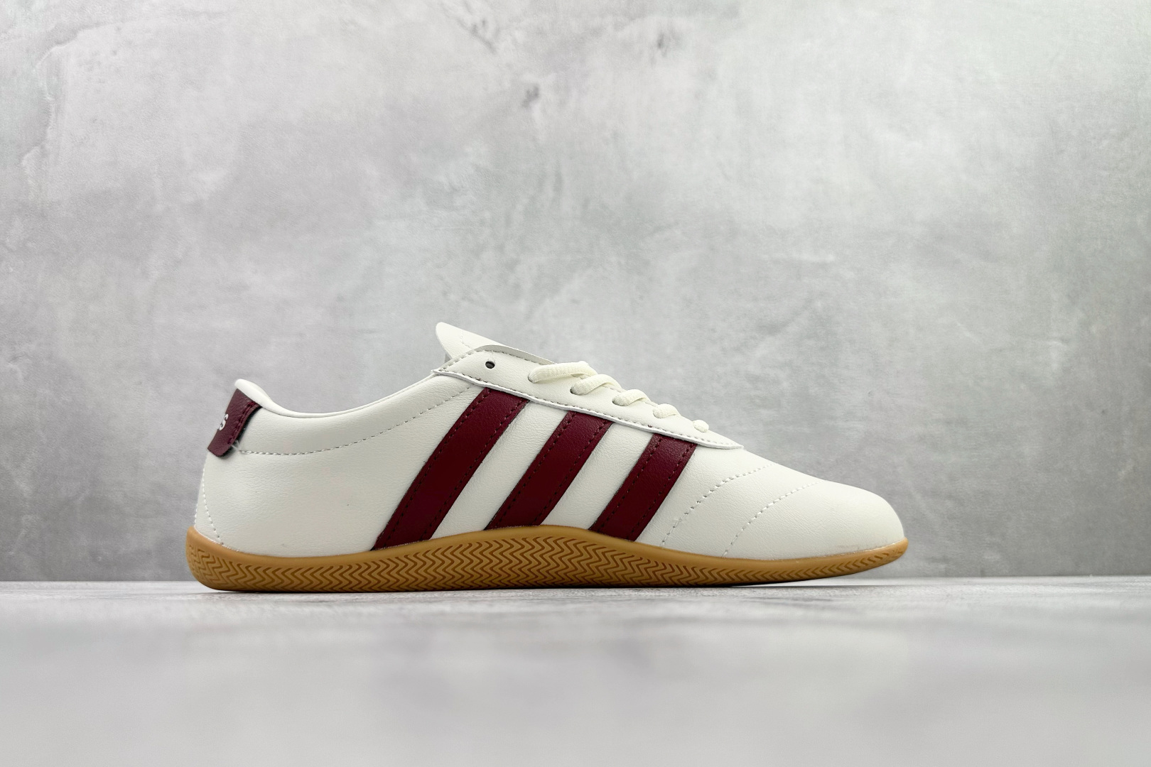 160 出口订单 adidas GRAND COURT白色 JQ9687