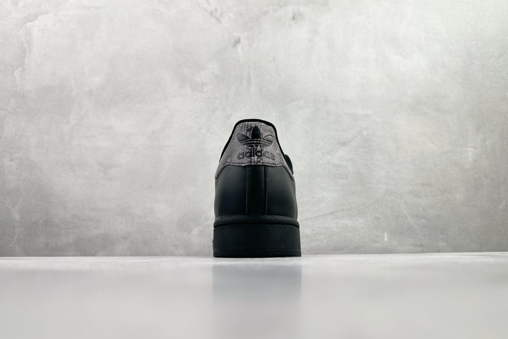 150 平台专供 adidas originals Superstar 2 黑色 JP6058