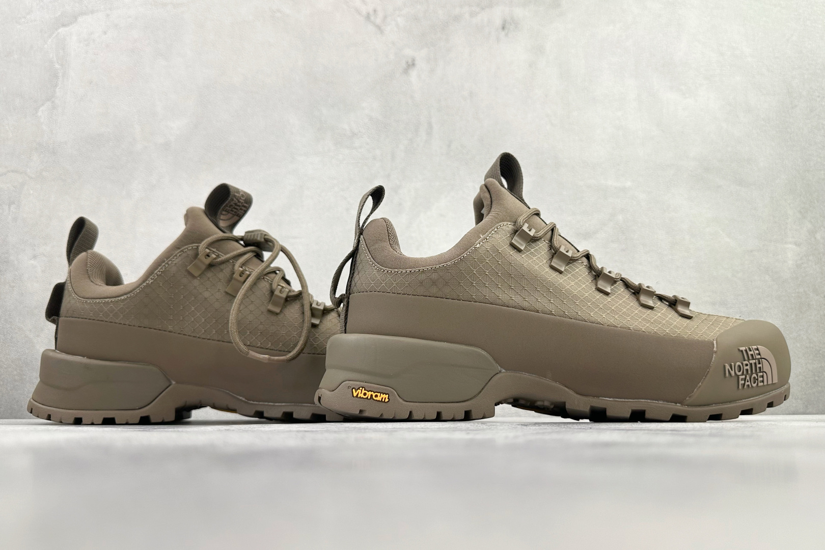 240 东南亚订单 北面THE NORTH FACE 棕色 NF0A817BC89-Chinese UA Cheap High Quatity Brand Clothes Bags handbags Sneakers wholesale wholesaler seller from China Factory suppliers Fashion Clothing Shoes best Quality Beautiful Price 240 东南亚订单 北面THE NORTH FACE 棕色 NF0A817BC89