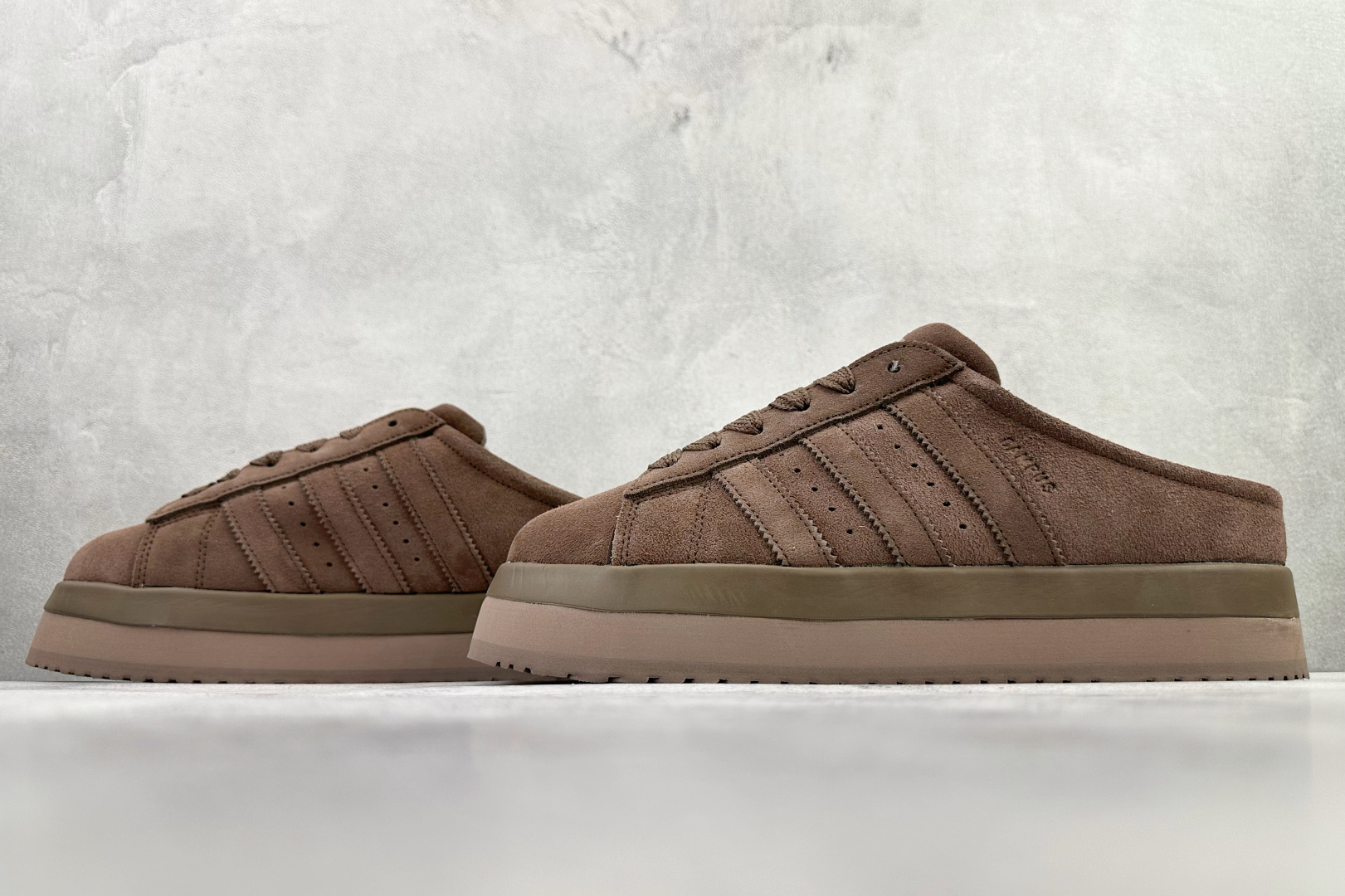 adidas originals CAMPUS 00s 棕色 JR3731