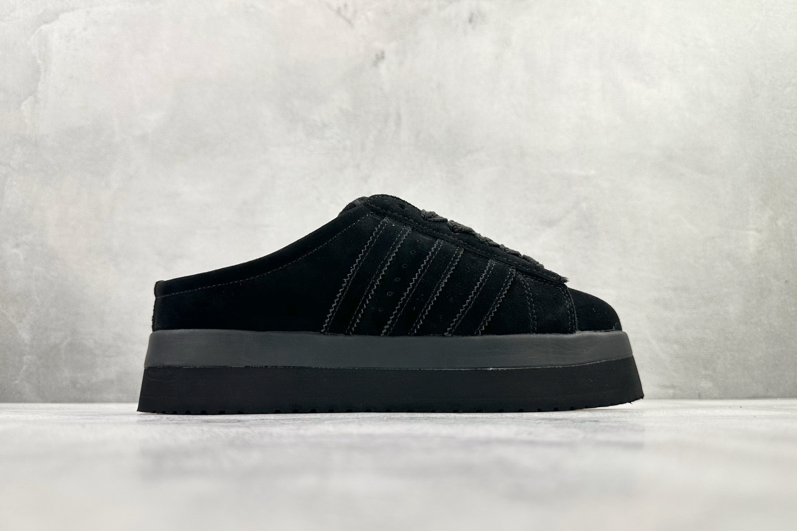 adidas originals CAMPUS 00s 黑色 JR3733-High Quatity Cheap Brand wholesale wholesaler seller Clothes Bags handbags Sneakers Top Fashion Clothing Shoes from China Factory Chinese suppliers best Quality Beautiful Price adidas originals CAMPUS 00s 黑色 JR3733