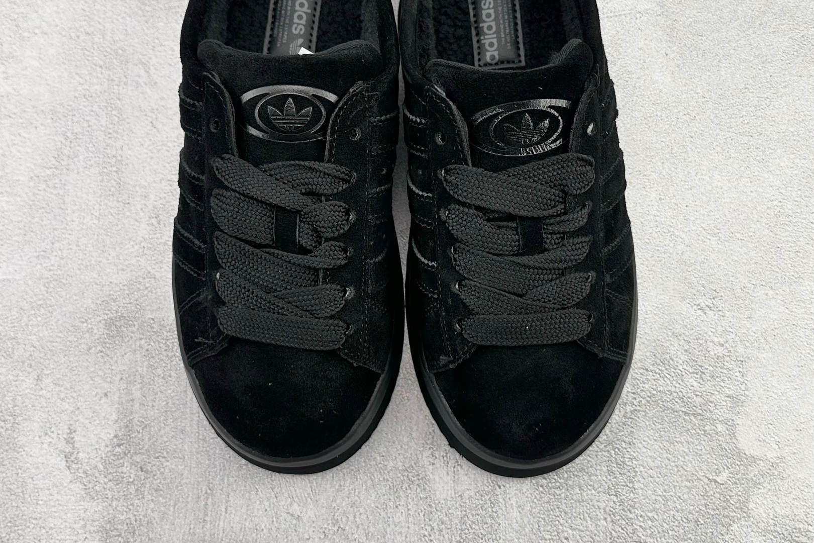 adidas originals CAMPUS 00s 黑色 JR3733-High Quatity Cheap Brand wholesale wholesaler seller Clothes Bags handbags Sneakers Top Fashion Clothing Shoes from China Factory Chinese suppliers best Quality Beautiful Price adidas originals CAMPUS 00s 黑色 JR3733