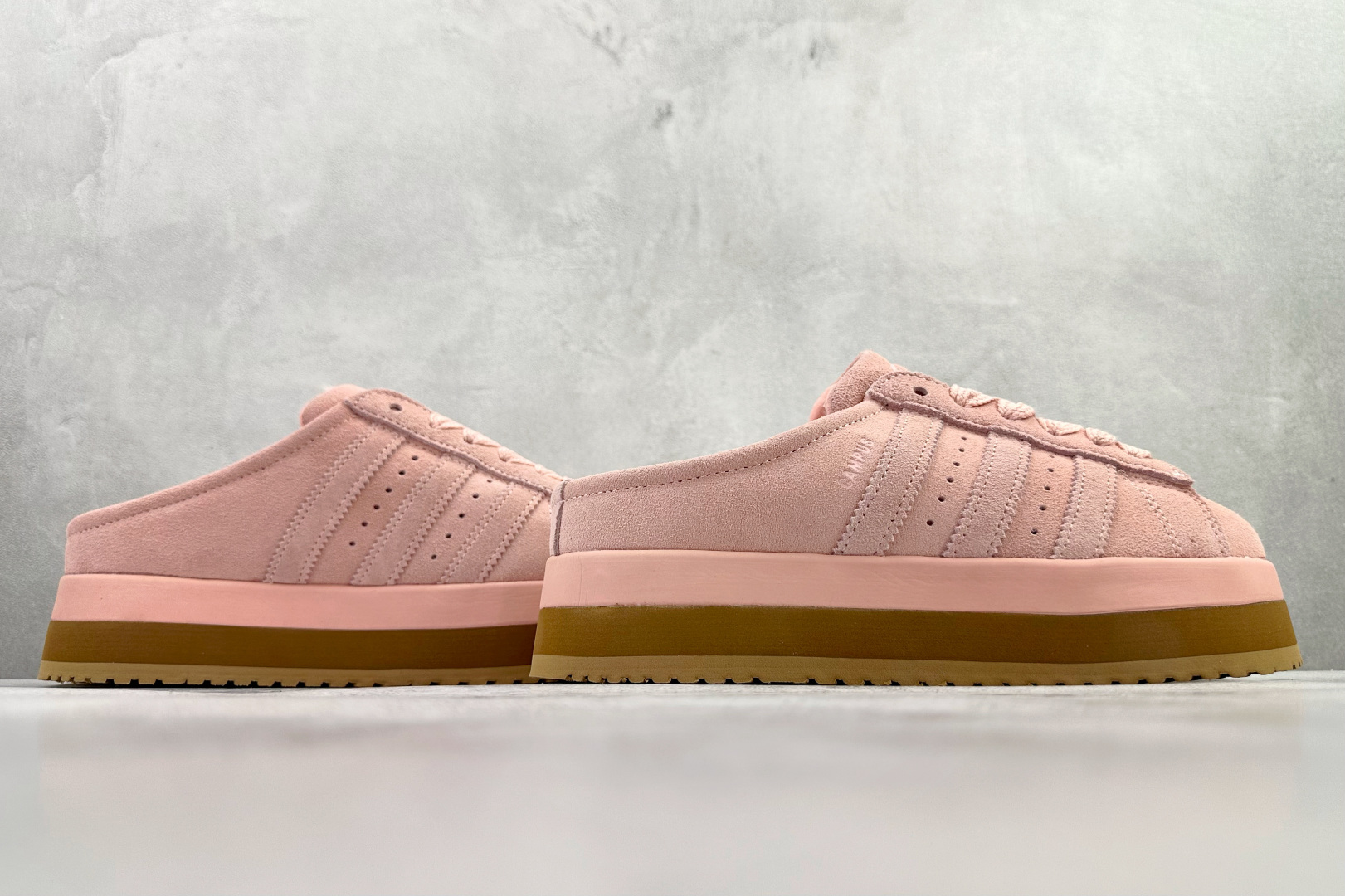 210 adidas originals CAMPUS 00s 粉色 JR3238-Chinese UA Cheap High Quatity Brand Clothes Bags handbags Sneakers wholesale wholesaler seller from China Factory suppliers Fashion Clothing Shoes best Quality Beautiful Price 210 adidas originals CAMPUS 00s 粉色 JR3238