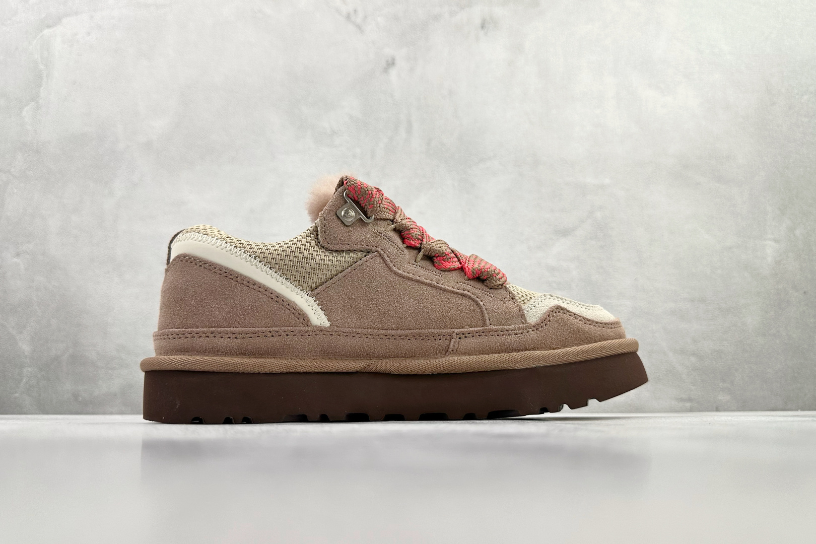 270 UGG Lowmel 棕色 1144032-RYK-Chinese UA Cheap High Quatity Brand Clothes Bags handbags Sneakers wholesale wholesaler seller from China Factory suppliers Fashion Clothing Shoes best Quality Beautiful Price 270 UGG Lowmel 棕色 1144032-RYK