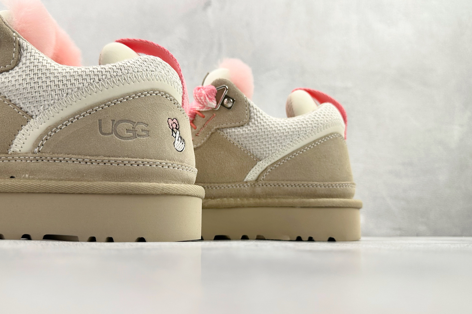 270 UGG Lowmel 米粉色 1172170-JNT-Chinese UA Cheap High Quatity Brand Clothes Bags handbags Sneakers wholesale wholesaler seller from China Factory suppliers Fashion Clothing Shoes best Quality Beautiful Price 270 UGG Lowmel 米粉色 1172170-JNT