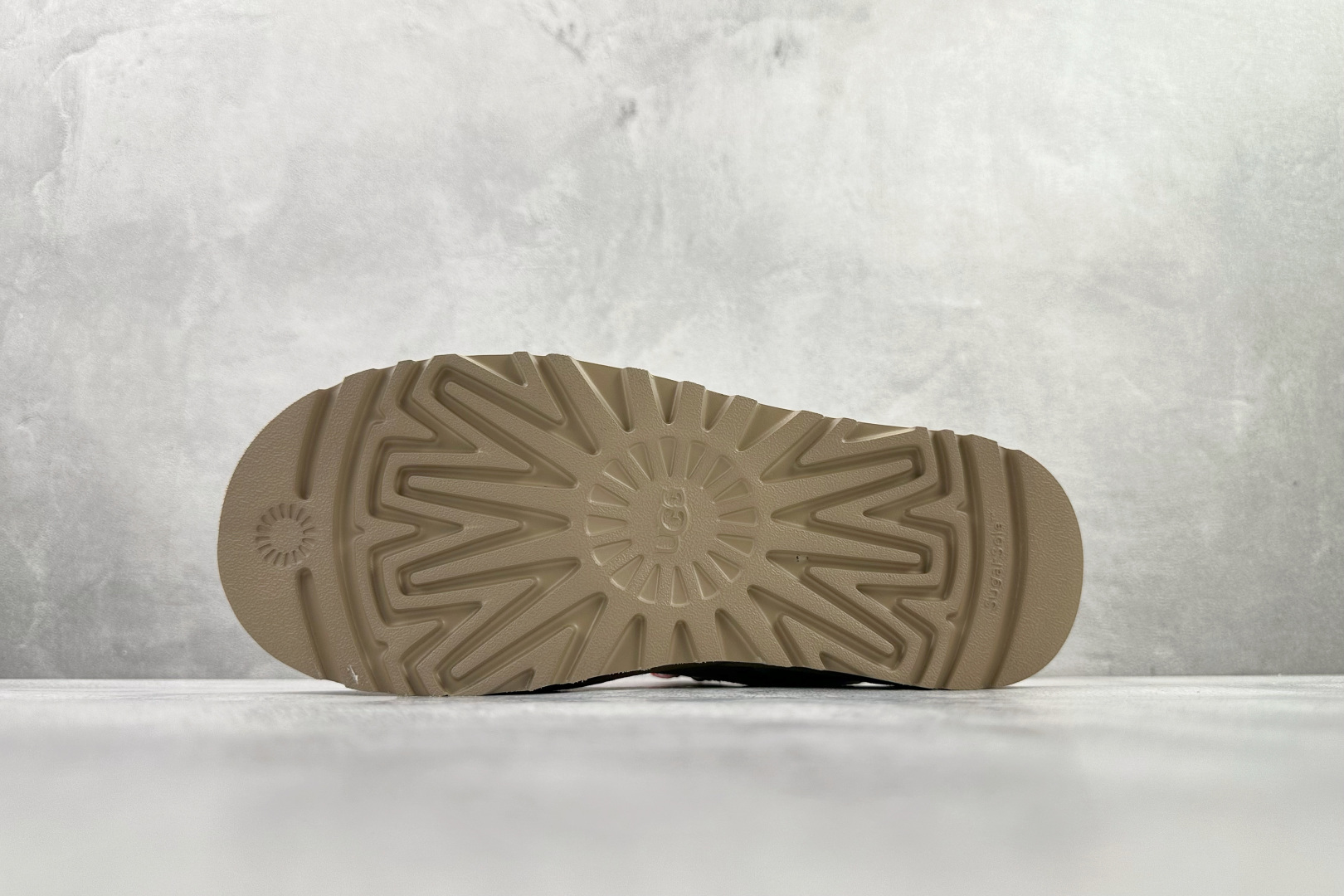 270 UGG Lowmel 米粉色 1172170-JNT-Chinese UA Cheap High Quatity Brand Clothes Bags handbags Sneakers wholesale wholesaler seller from China Factory suppliers Fashion Clothing Shoes best Quality Beautiful Price 270 UGG Lowmel 米粉色 1172170-JNT