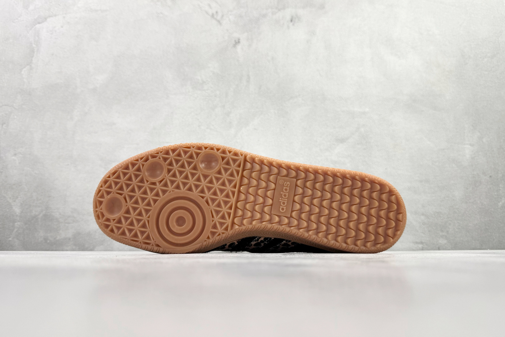 160 出口订单 adidas originals SAMBA LT 黑棕 KJ6590-Chinese UA Cheap High Quatity Brand Clothes Bags handbags Sneakers wholesale wholesaler seller from China Factory suppliers Fashion Clothing Shoes best Quality Beautiful Price 160 出口订单 adidas originals SAMBA LT 黑棕 KJ6590