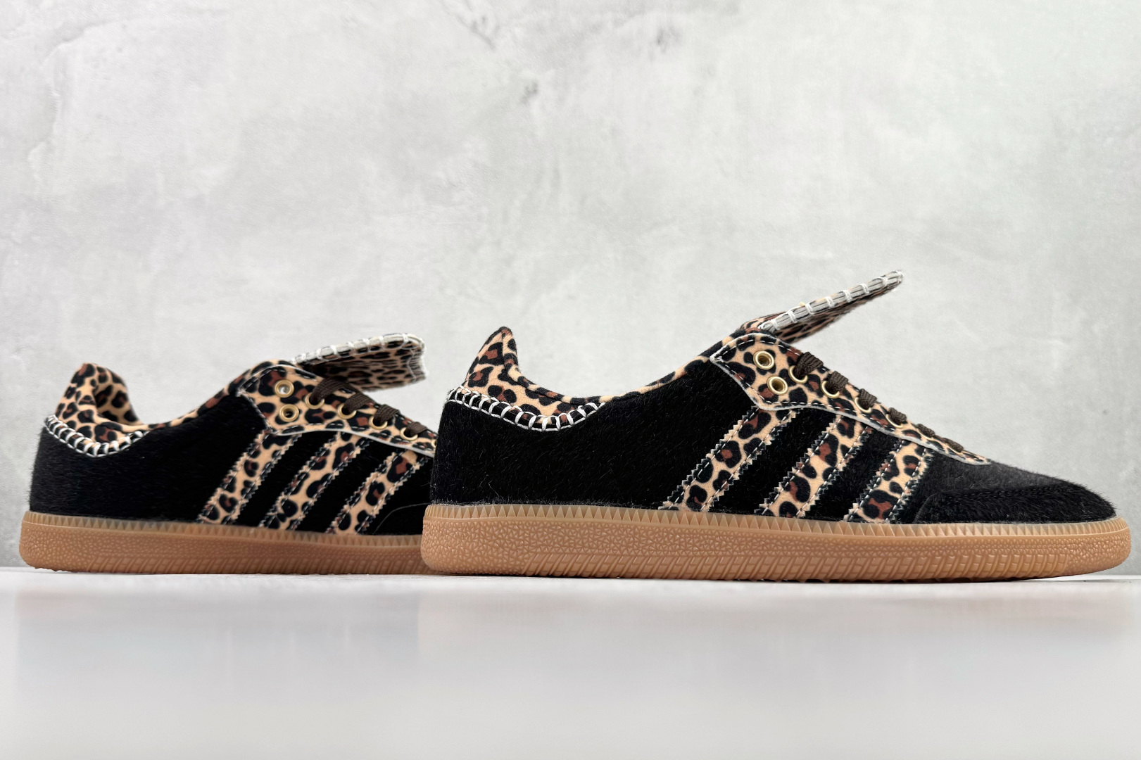 160 出口订单 adidas originals SAMBA LT 黑棕 KJ6590-Chinese UA Cheap High Quatity Brand Clothes Bags handbags Sneakers wholesale wholesaler seller from China Factory suppliers Fashion Clothing Shoes best Quality Beautiful Price 160 出口订单 adidas originals SAMBA LT 黑棕 KJ6590