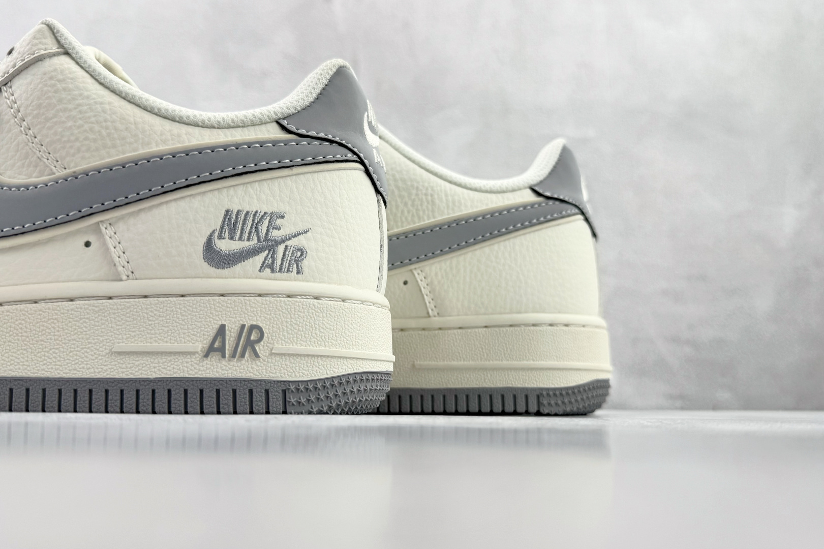 Nike Air Force 1'07 WB 白灰 CS5288-041