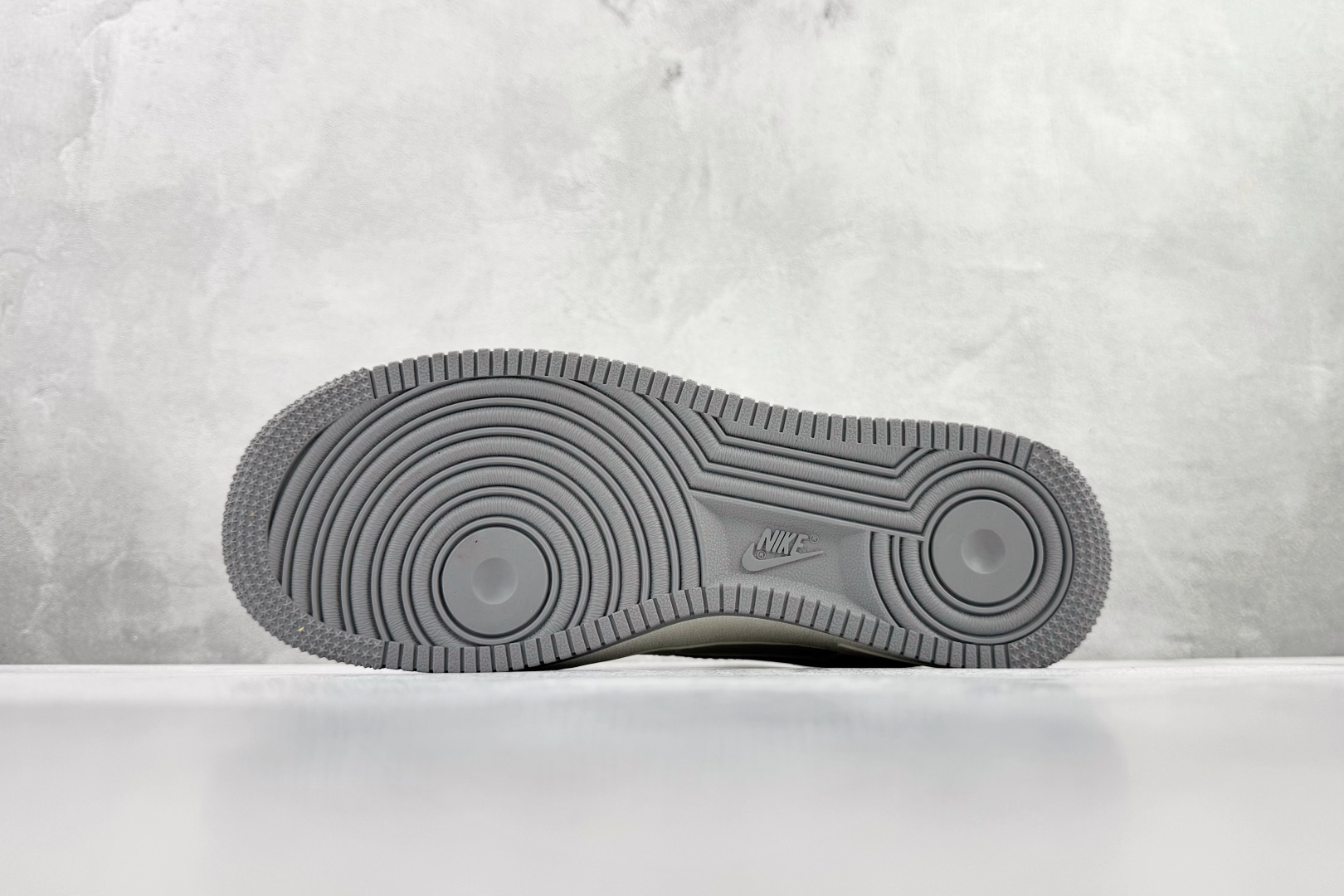 Nike Air Force 1'07 WB 白灰 CS5288-041