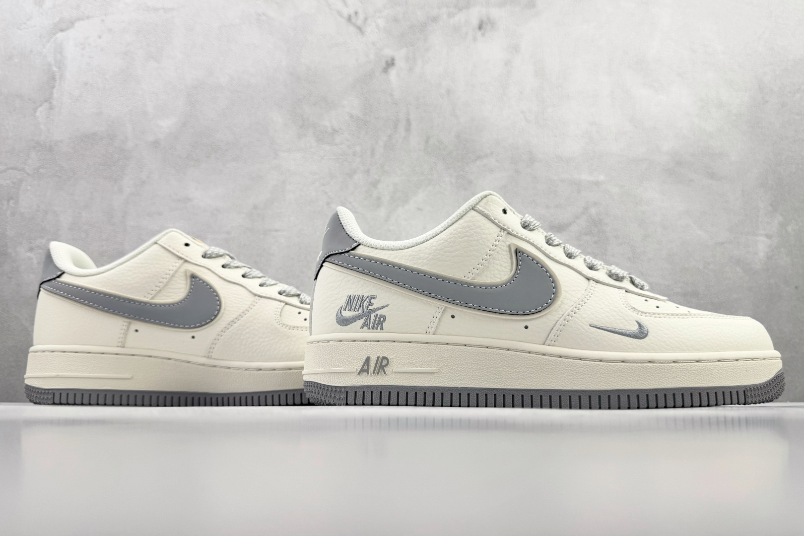 Nike Air Force 1'07 WB 白灰 CS5288-041