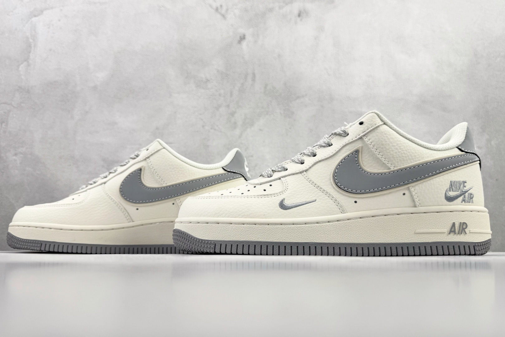 Nike Air Force 1'07 WB 白灰 CS5288-041