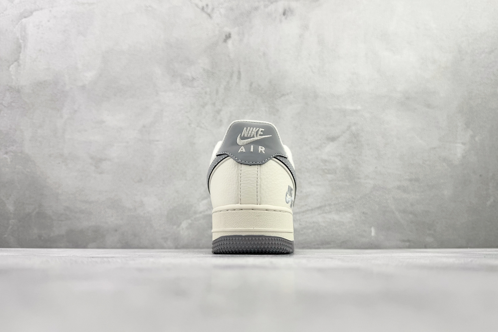 Nike Air Force 1'07 WB 白灰 CS5288-041