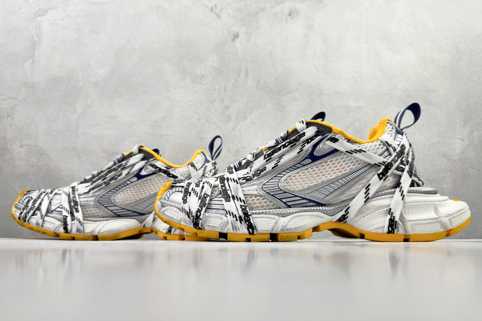 480 代购版 Balenciaga巴黎世家 3XL PU 黄白蓝银 825597 W3XHL 9471