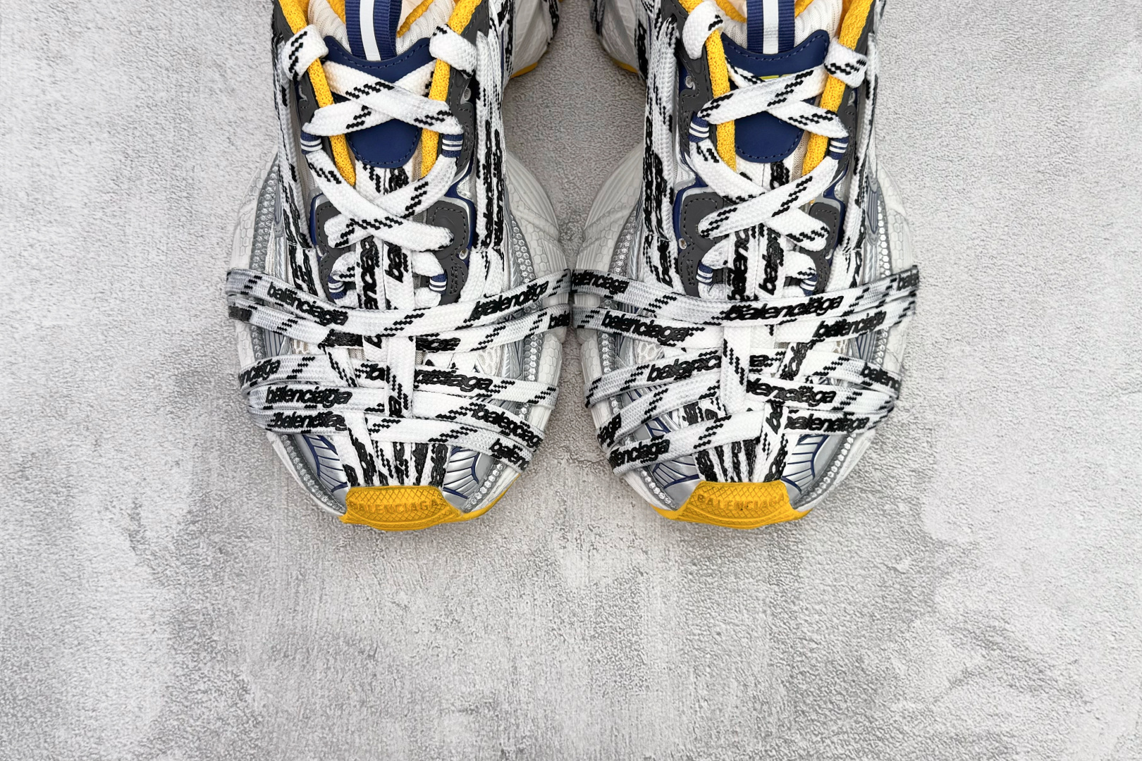 480 代购版 Balenciaga巴黎世家 3XL PU 黄白蓝银 825597 W3XHL 9471