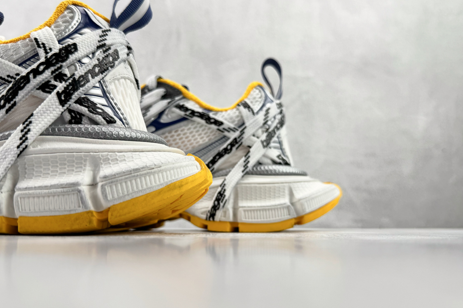 480 代购版 Balenciaga巴黎世家 3XL PU 黄白蓝银 825597 W3XHL 9471