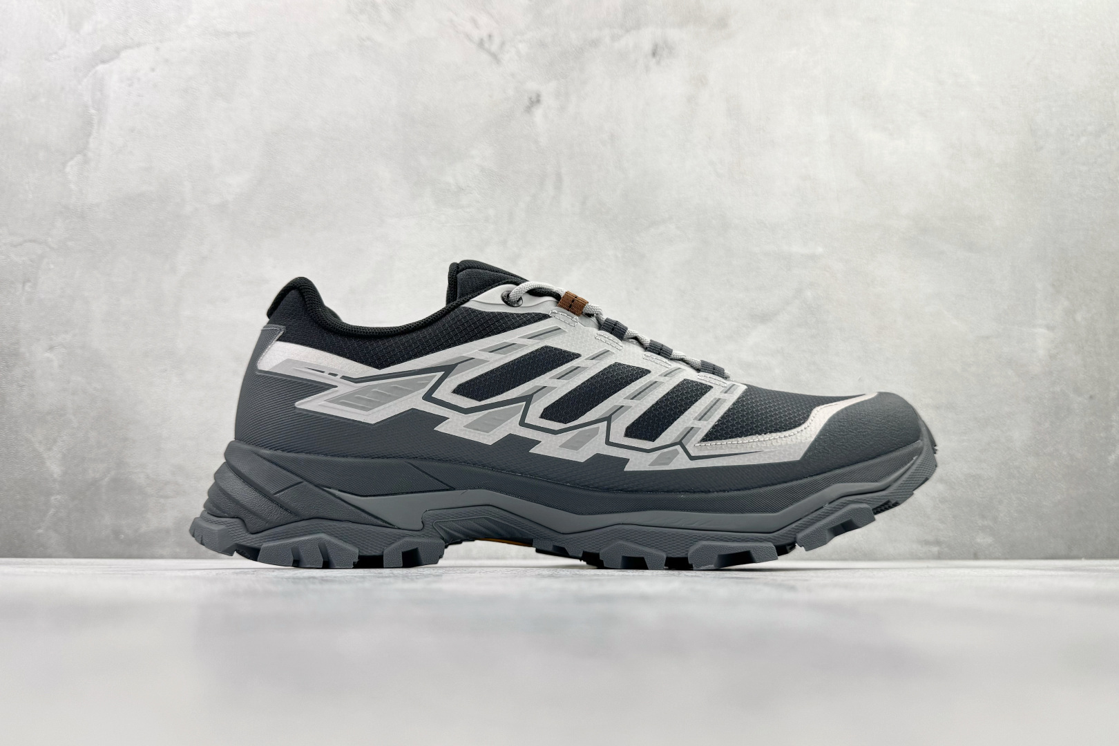 广版 凯乐石KAILAS 远征5 FLT 乌灰货号：KS尺码：39 40 40.5 41 42 42.5