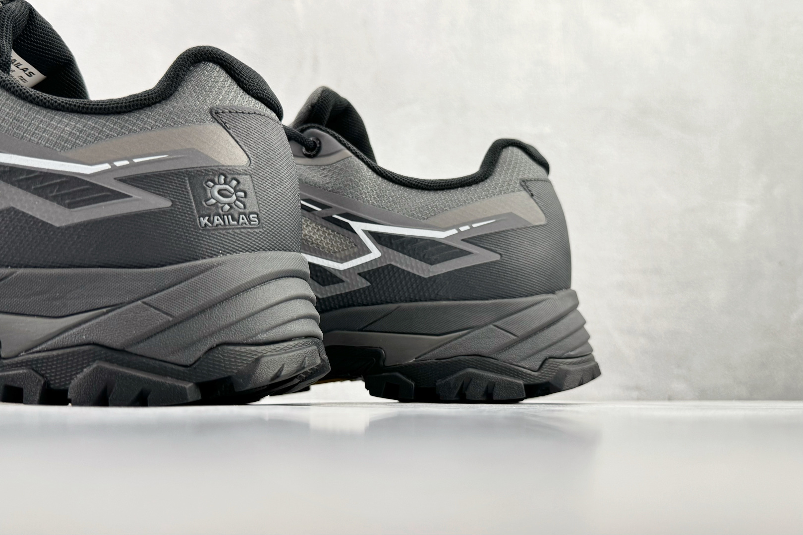 广版 凯乐石KAILAS 远征5 FLT 深灰货号：KS尺码：39 40 40.5 41 42 42.5