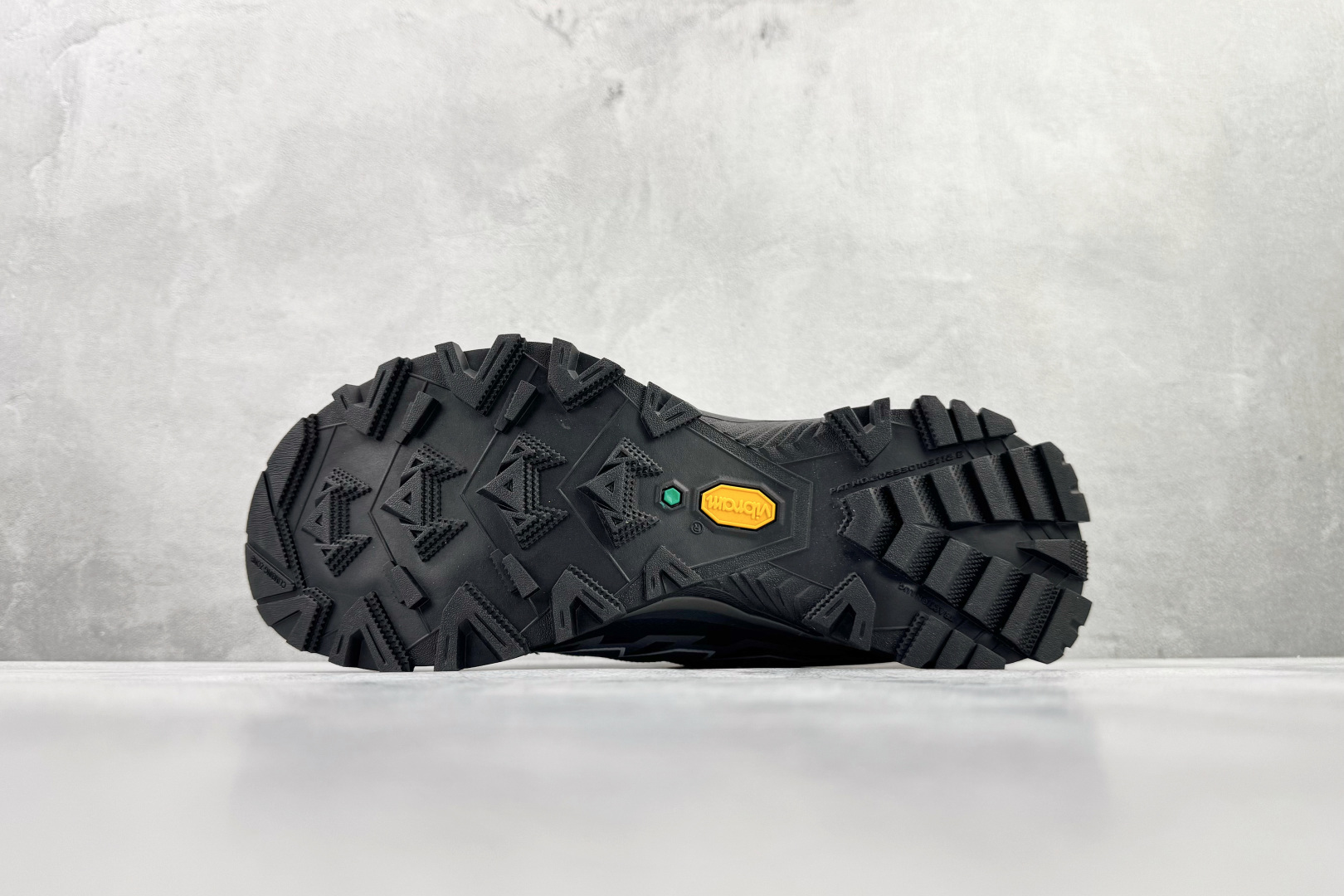 广版 凯乐石KAILAS 远征5 FLT 深灰货号：KS尺码：39 40 40.5 41 42 42.5