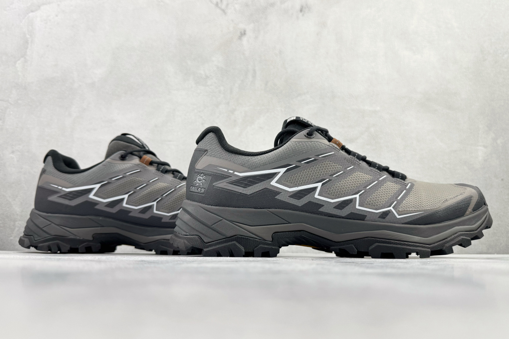 广版 凯乐石KAILAS 远征5 FLT 深灰货号：KS尺码：39 40 40.5 41 42 42.5