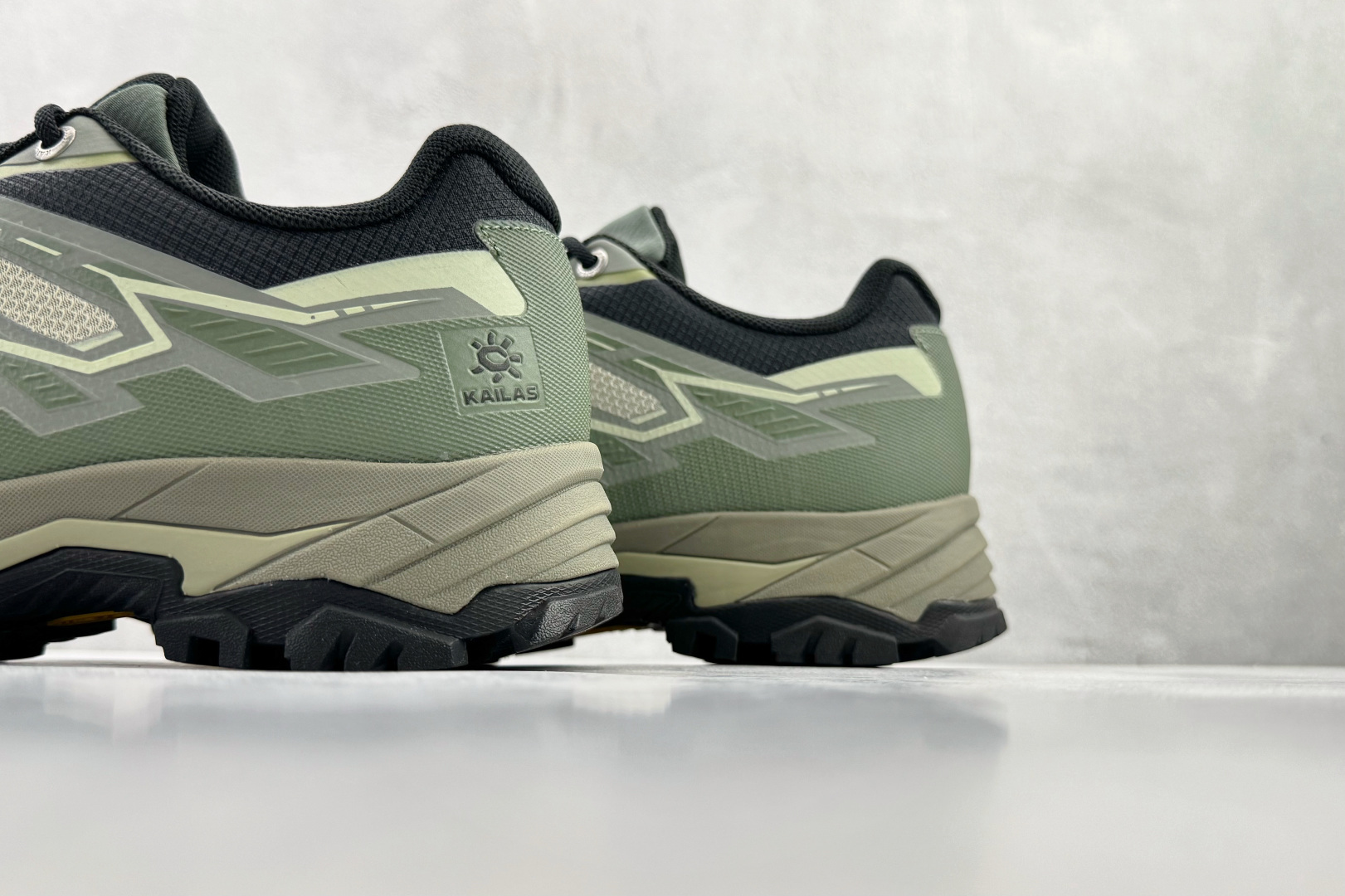 广版 凯乐石KAILAS 远征5 FLT 荒野货号：KS尺码：39 40 40.5 41 42 42.5