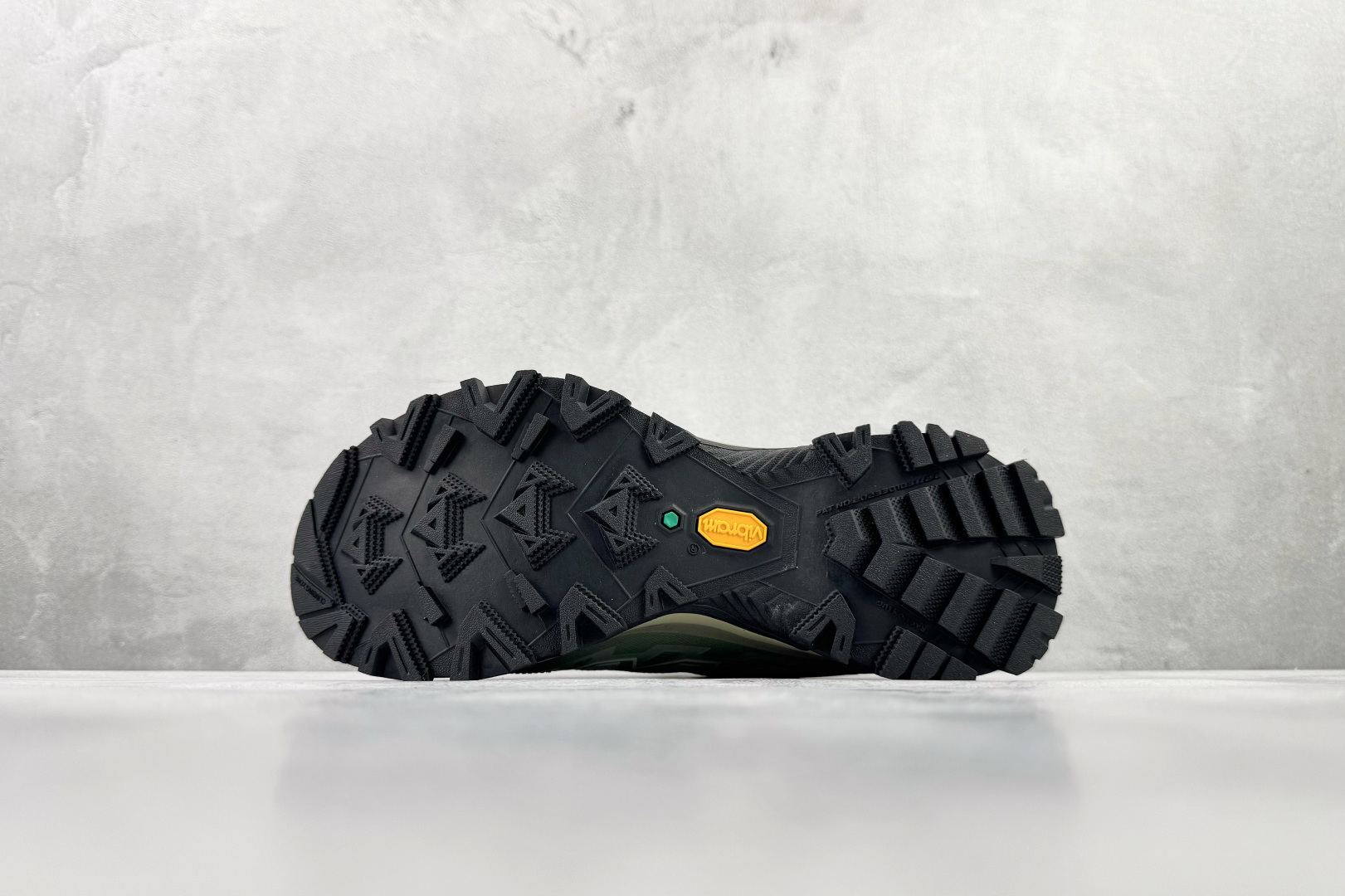 广版 凯乐石KAILAS 远征5 FLT 荒野货号：KS尺码：39 40 40.5 41 42 42.5