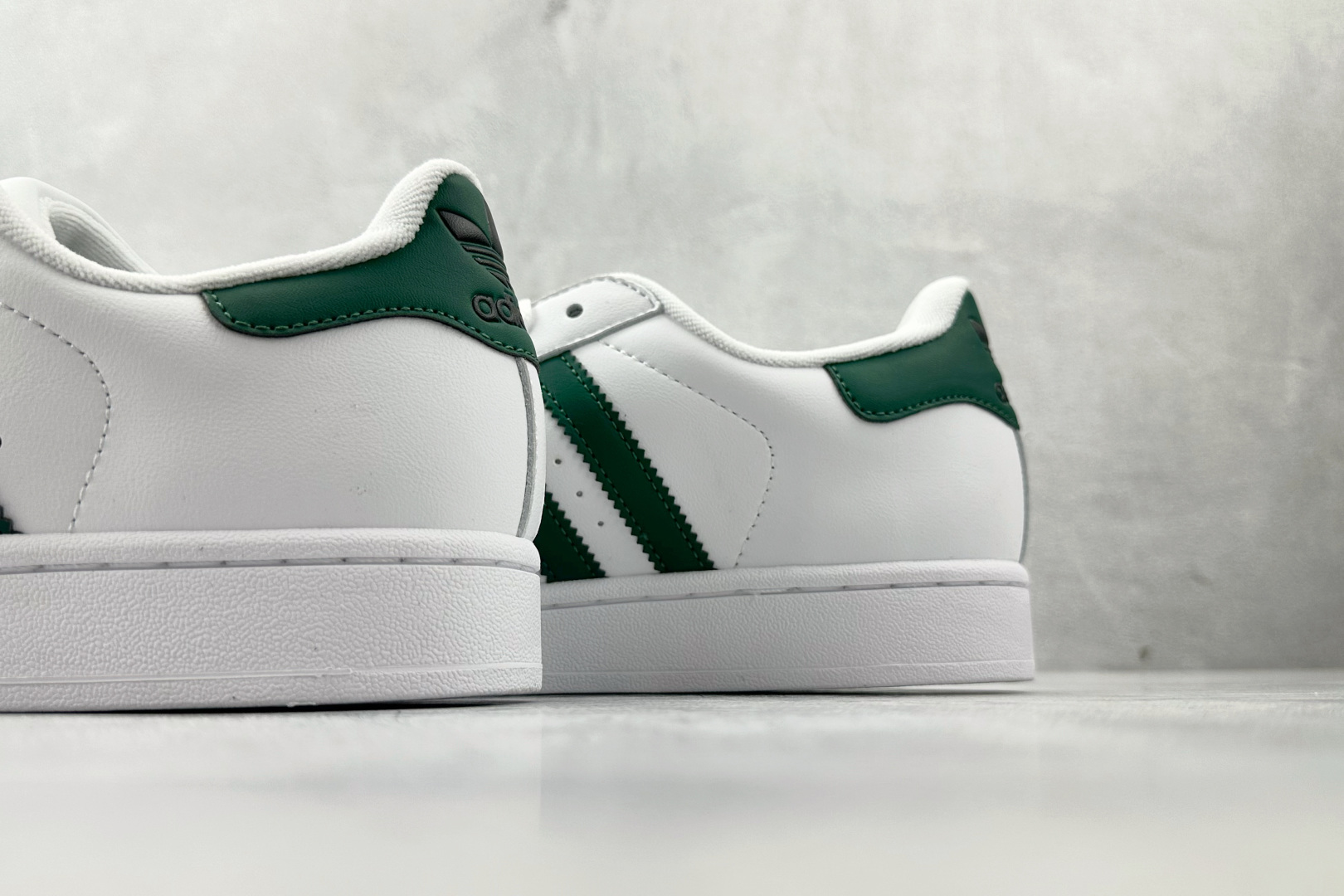 150 平台专供 adidas originals Superstar 2 白绿 JQ4730