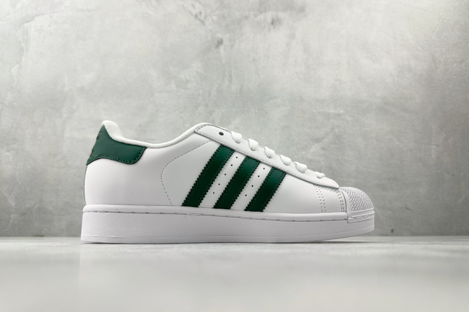 150 平台专供 adidas originals Superstar 2 白绿 JQ4730
