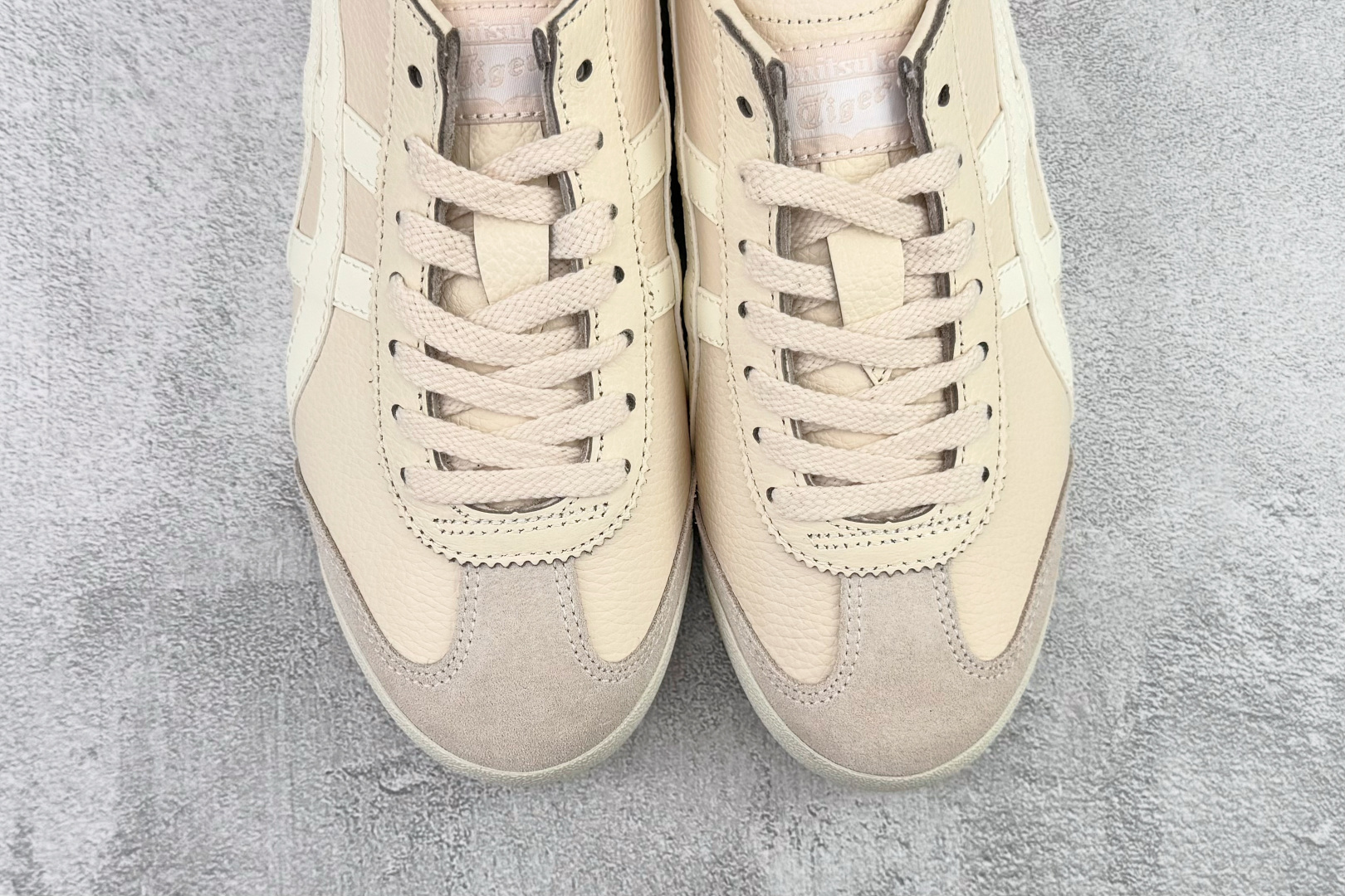 Onitsuka Tiger鬼塚虎 MEXICO 66 粉色货号：1183B771-702尺码：35 3