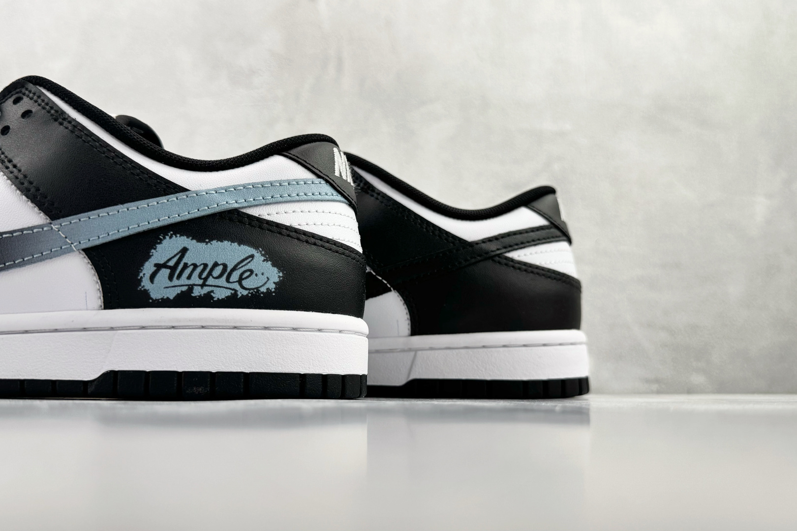 定制球鞋 Nike Dunk 渐变熊猫 黑蓝 DD1391-100