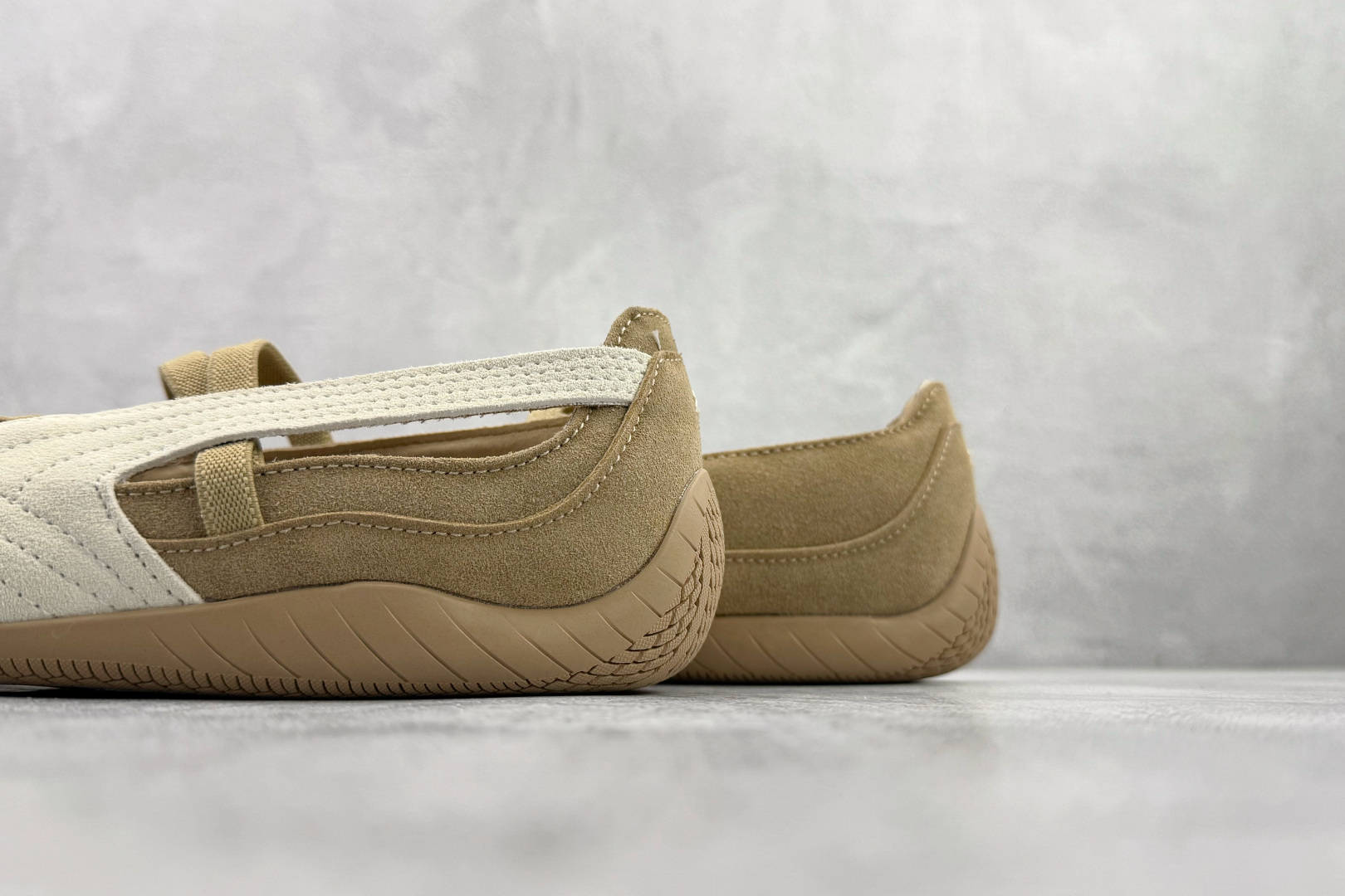 PUMA Speedcat 系列 Ballet 浅棕色 406758-01