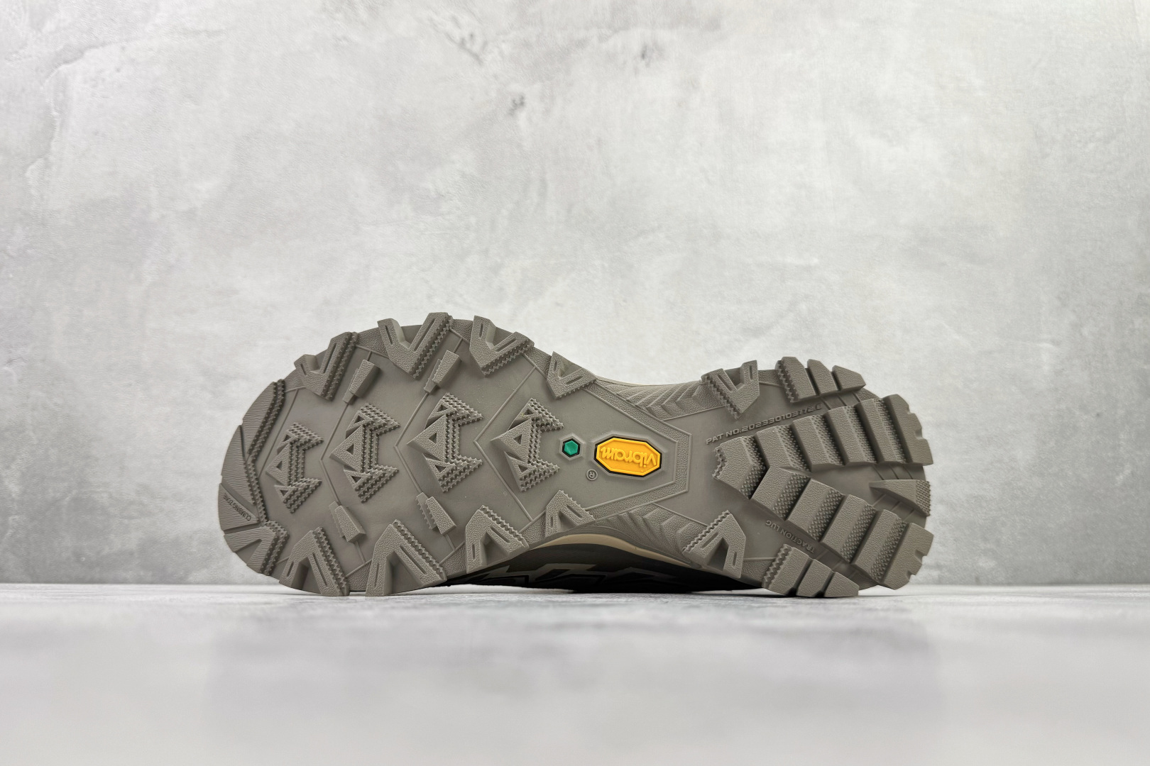 广版 凯乐石KAILAS 远征5 FLT 荒野 灰橙货号：KS尺码：39 40 40.5 41 42 4