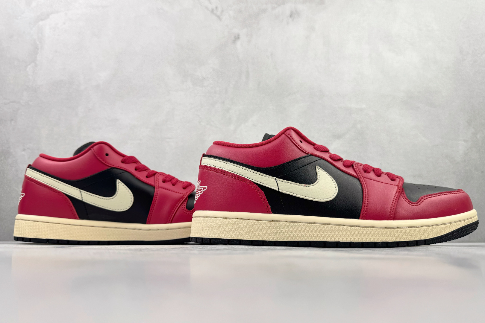 综合版 Jordan Air Jordan 1 黑红 DC0774-605