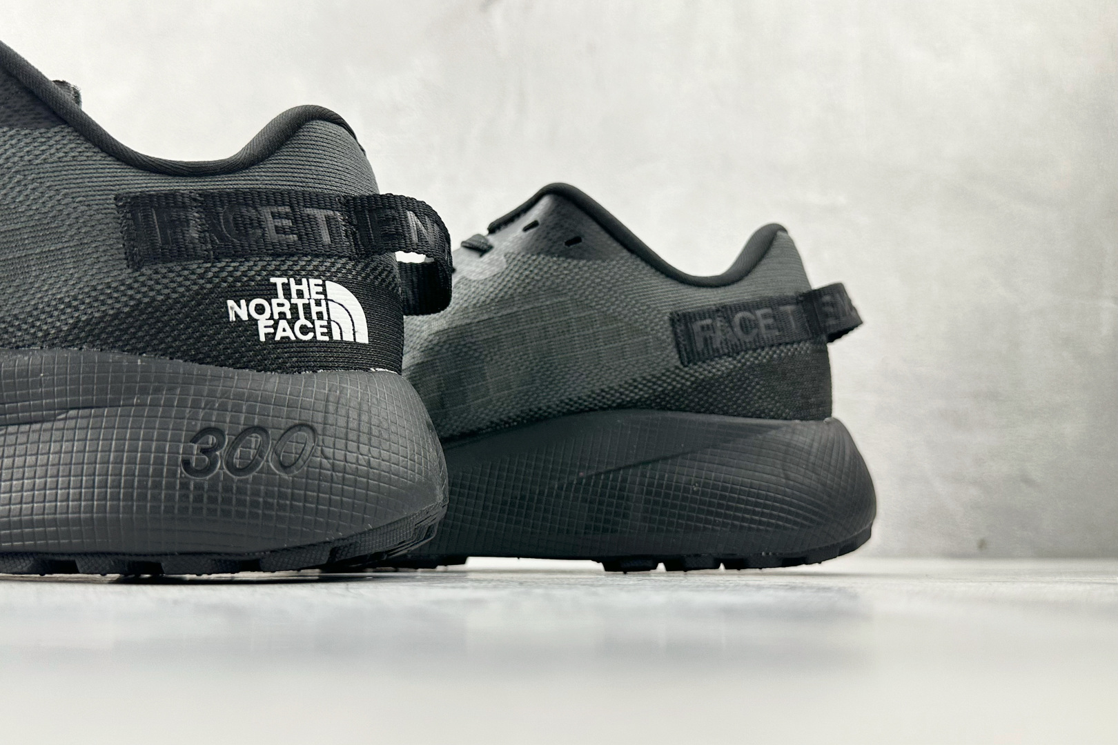 210 东南亚订单 北面THE NORTH FACE Altamesa 300黑绿 NF0A8A9R-MN8