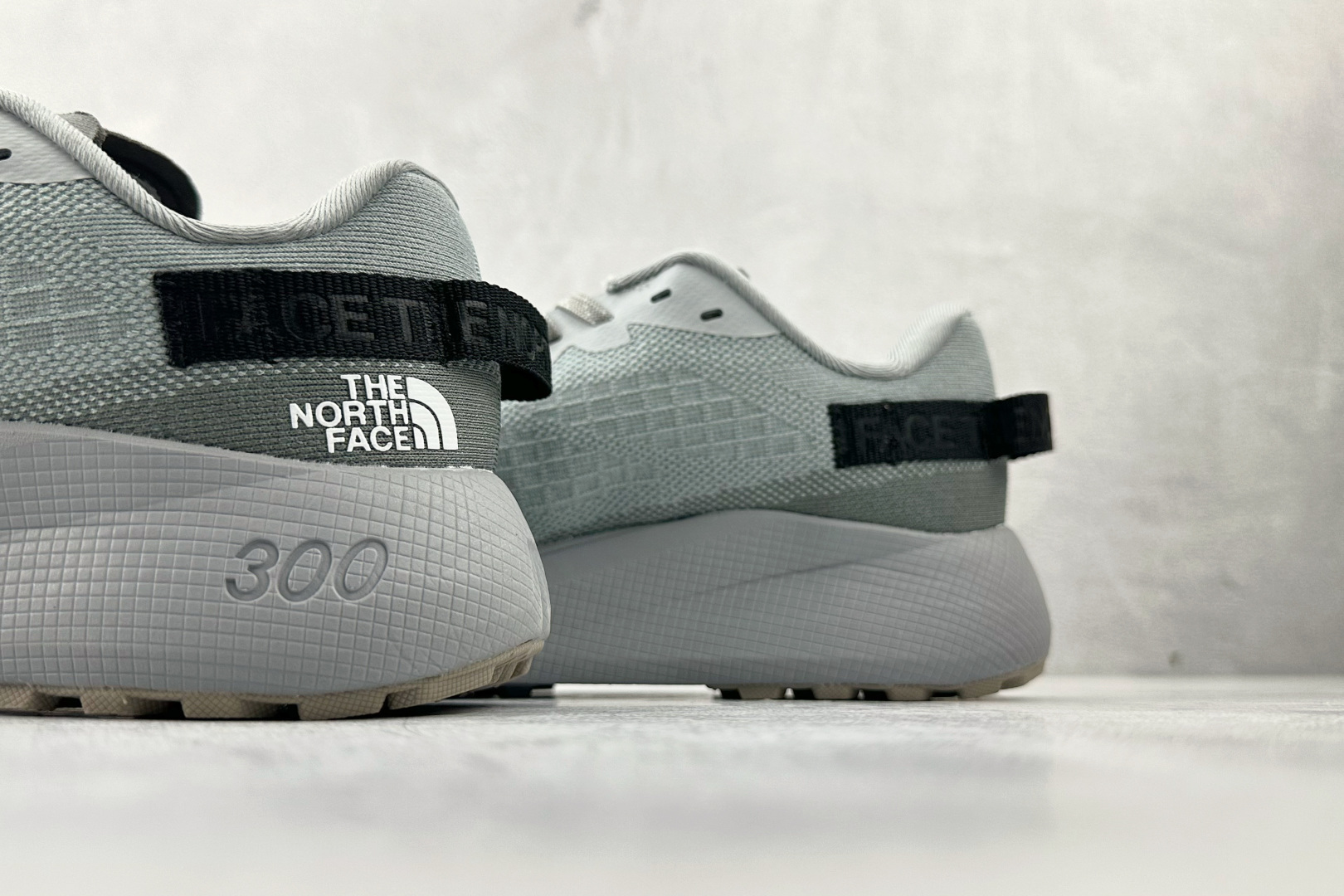 210 东南亚订单 北面THE NORTH FACE Altamesa 300 灰色 NS97Q02A