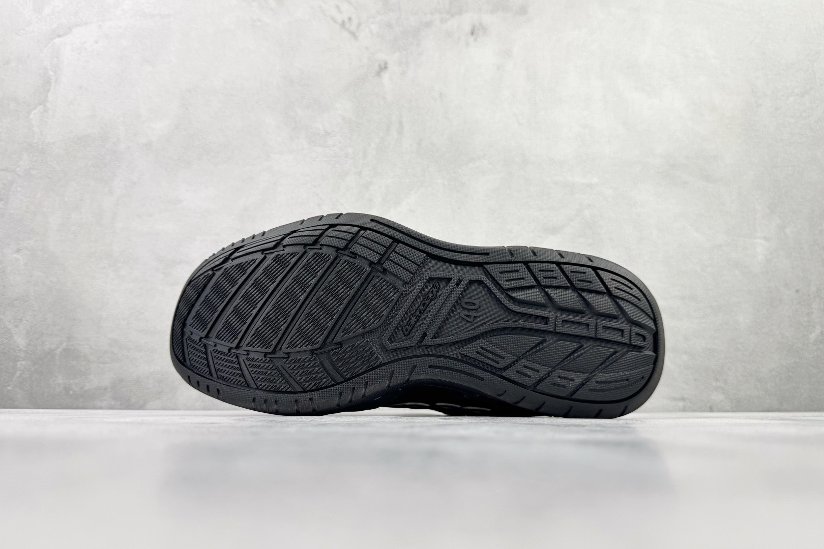 390 全新工厂开发 Balenciaga巴黎世家 25七夕系列 HAMPTONS WORN-OUT 黑色 841765WCURB